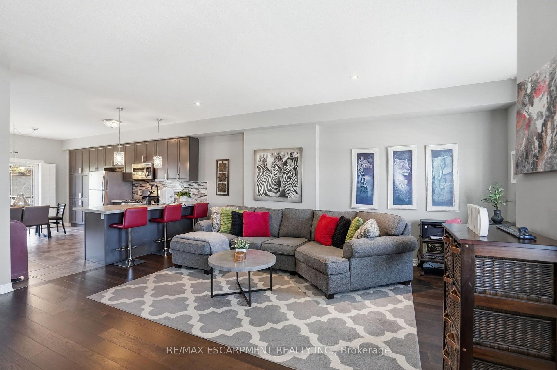 Photo 21 of 27 Crossings Way, Hamilton, Stoney Creek — HOMEH