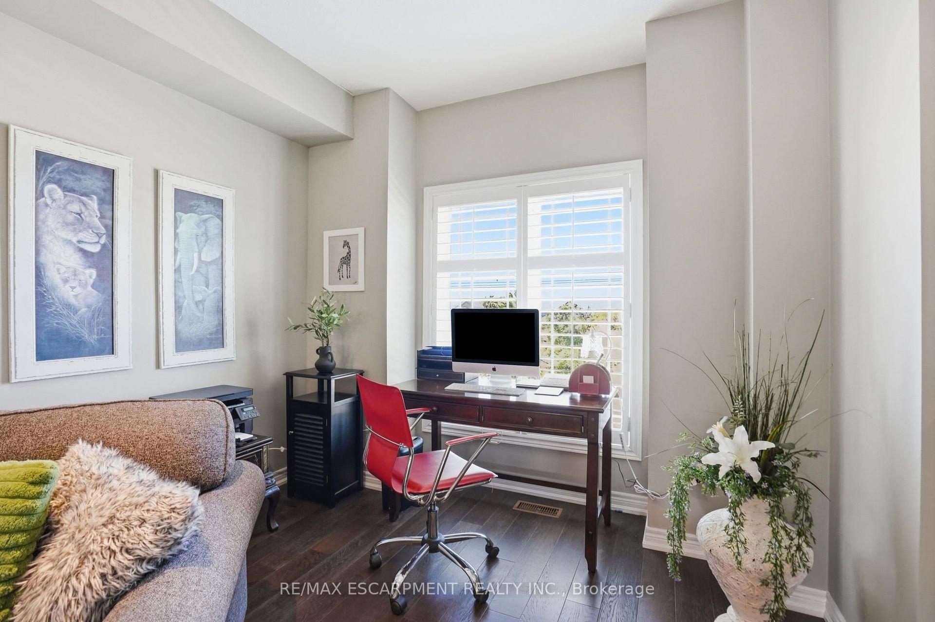 Photo 23 of 27 Crossings Way, Hamilton, Stoney Creek — HOMEH