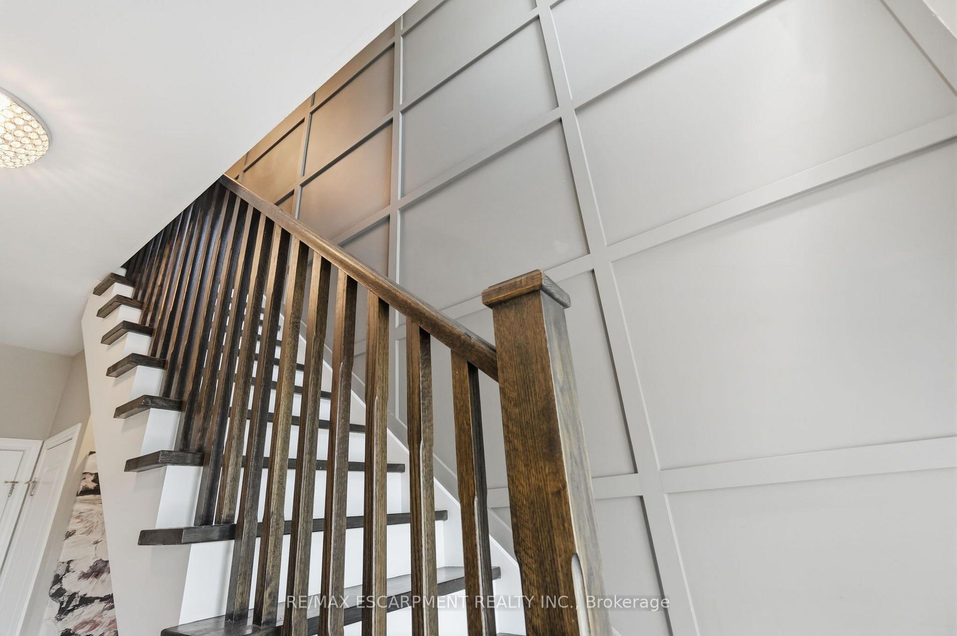 Photo 25 of 27 Crossings Way, Hamilton, Stoney Creek — HOMEH
