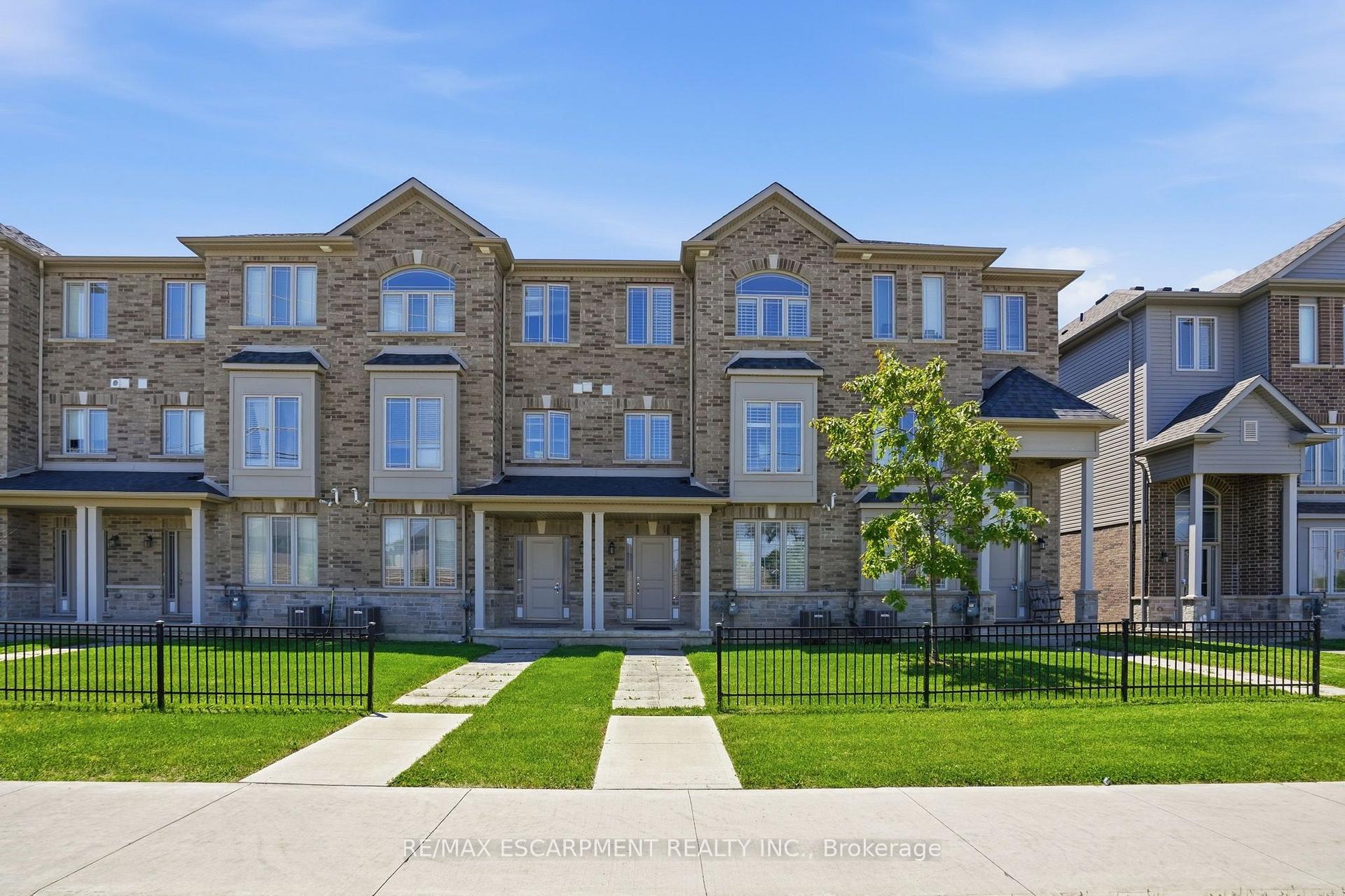 Photo 44 of 27 Crossings Way, Hamilton, Stoney Creek — HOMEH