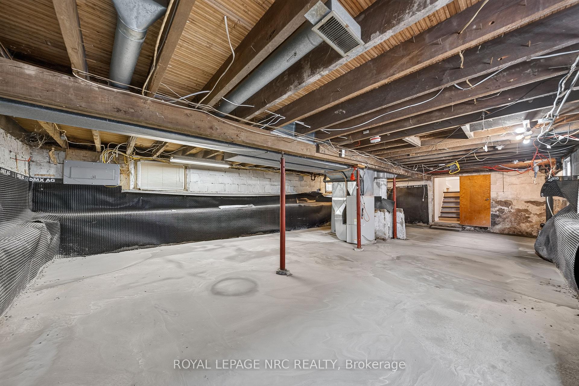 Photo 43 of 51 Queen Street S, Thorold, Thorold Downtown — HOMEH