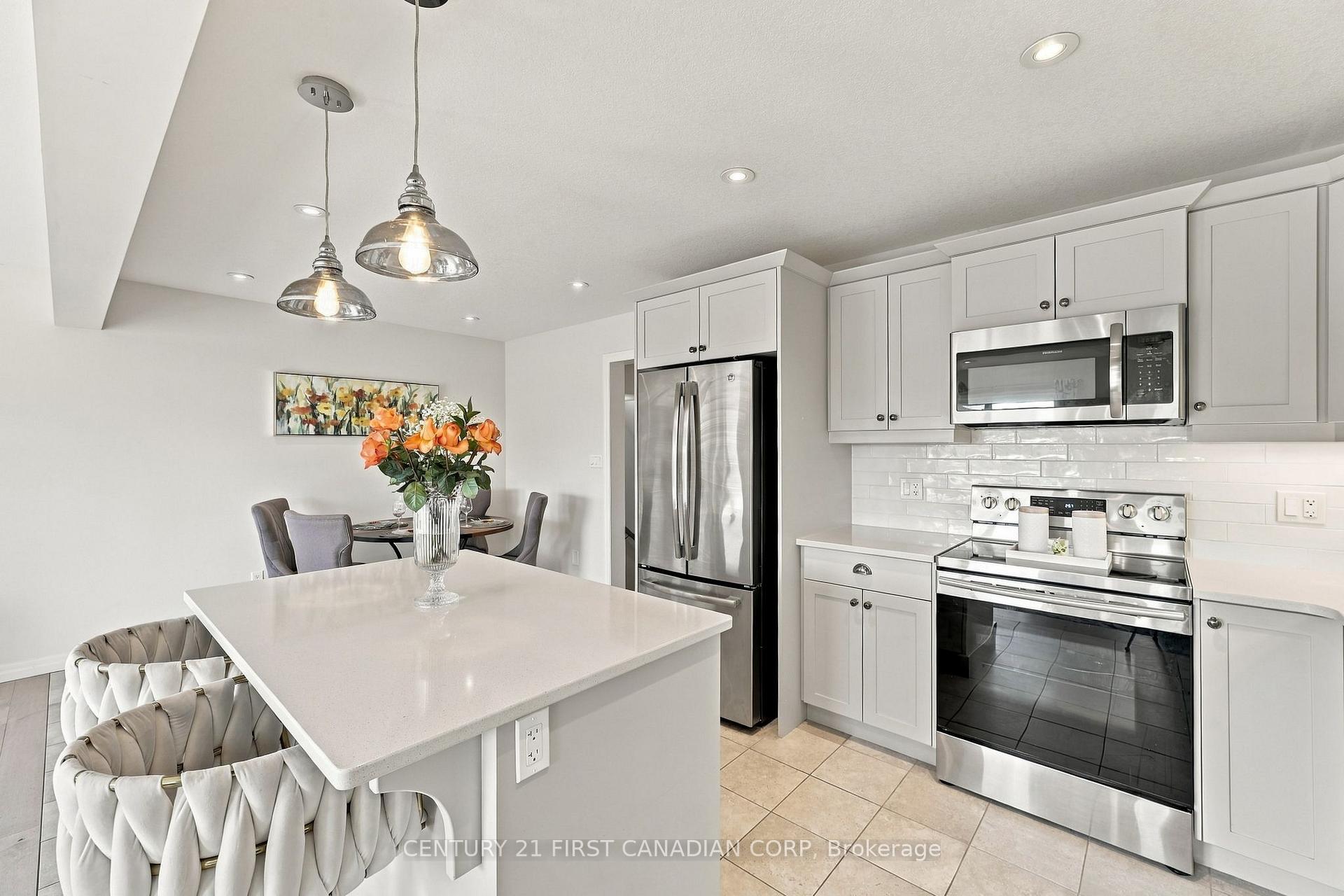 Photo 12 of 56 Cortland Terrace, St. Thomas — HOMEH