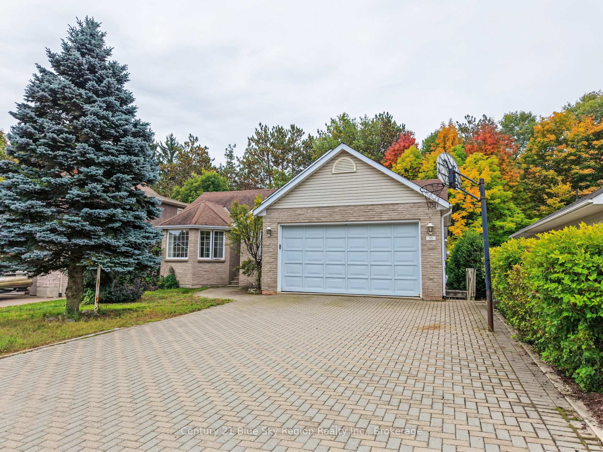 Photo of 35 Janey Avenue