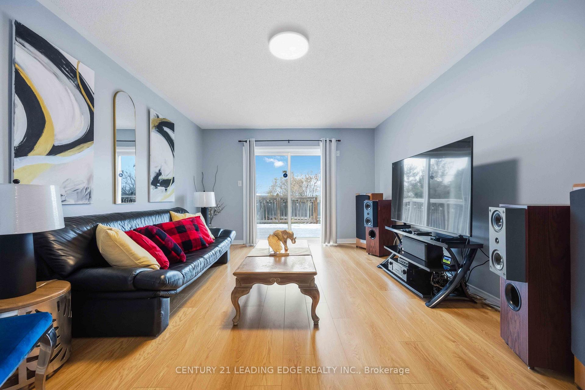 Photo 8 of 54 Redkey Drive, Markham, Milliken Mills East — HOMEH