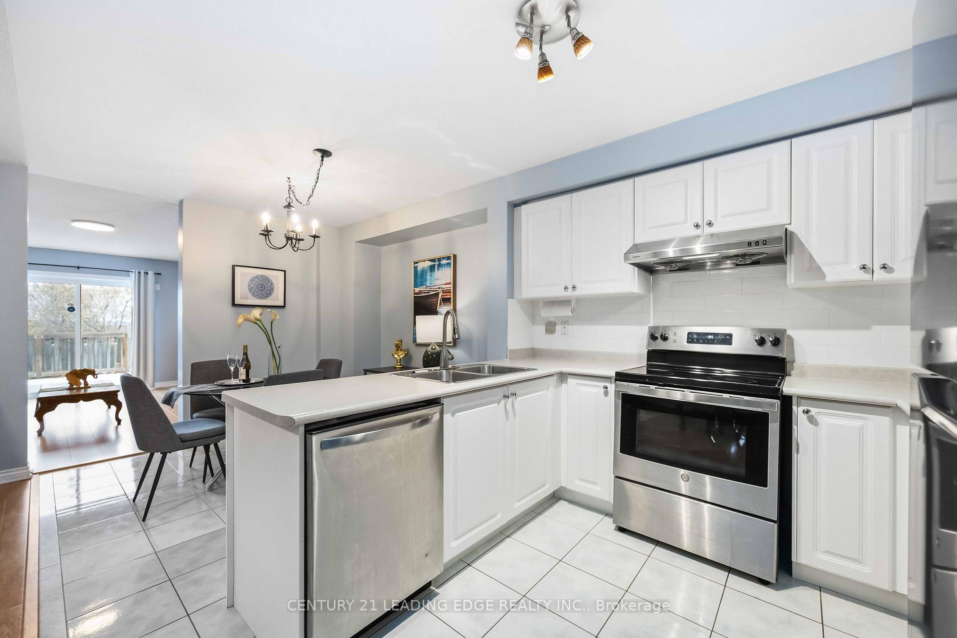 Photo 20 of 54 Redkey Drive, Markham, Milliken Mills East — HOMEH