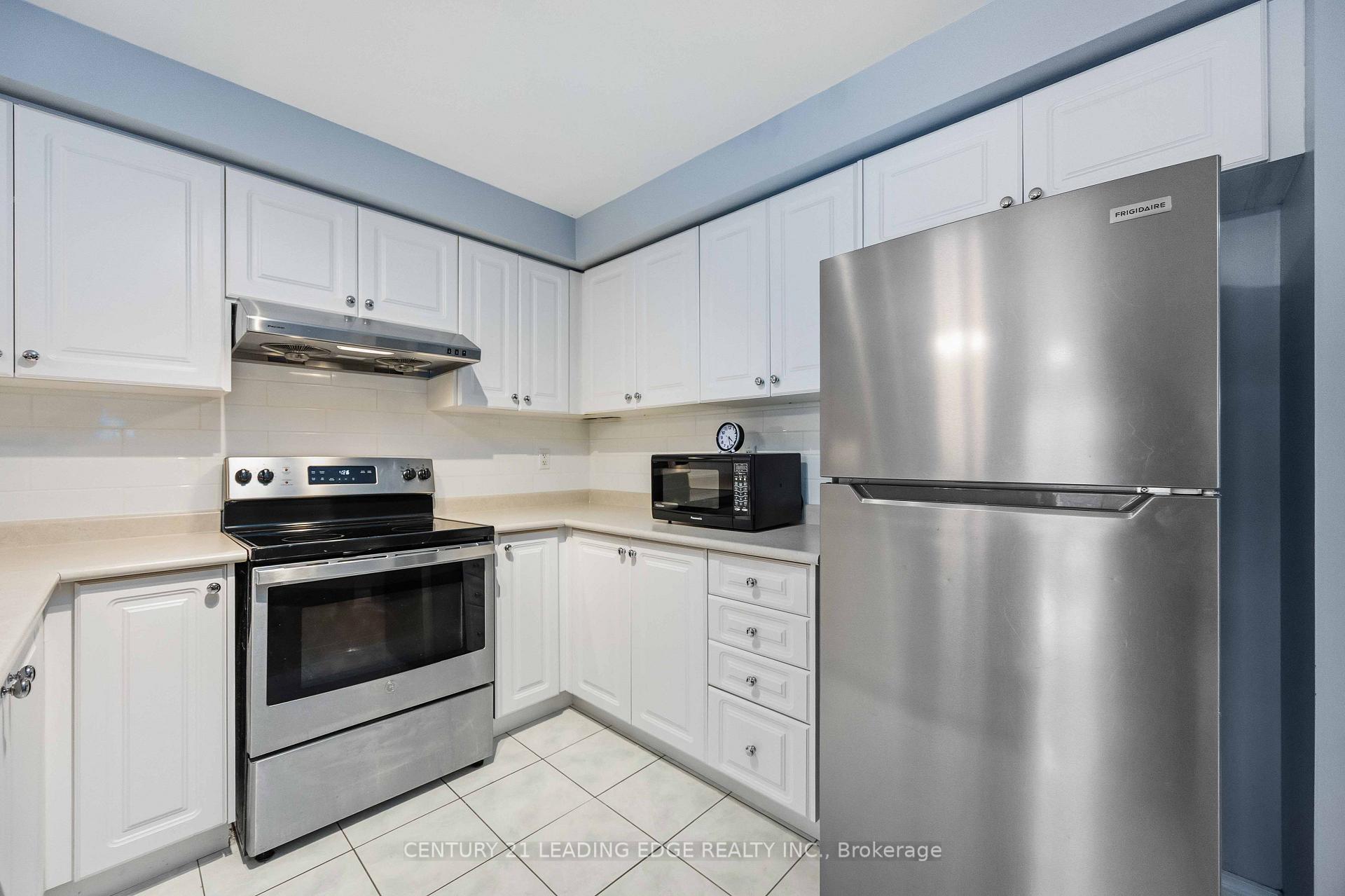 Photo 21 of 54 Redkey Drive, Markham, Milliken Mills East — HOMEH