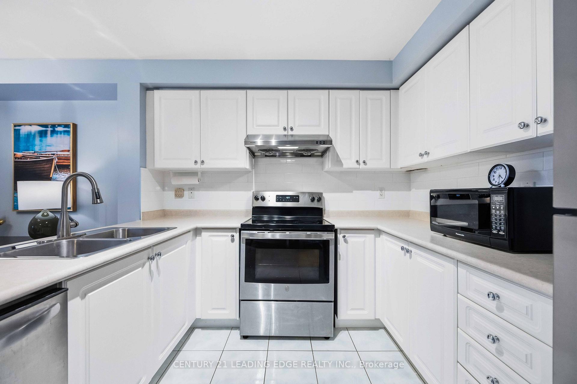 Photo 25 of 54 Redkey Drive, Markham, Milliken Mills East — HOMEH