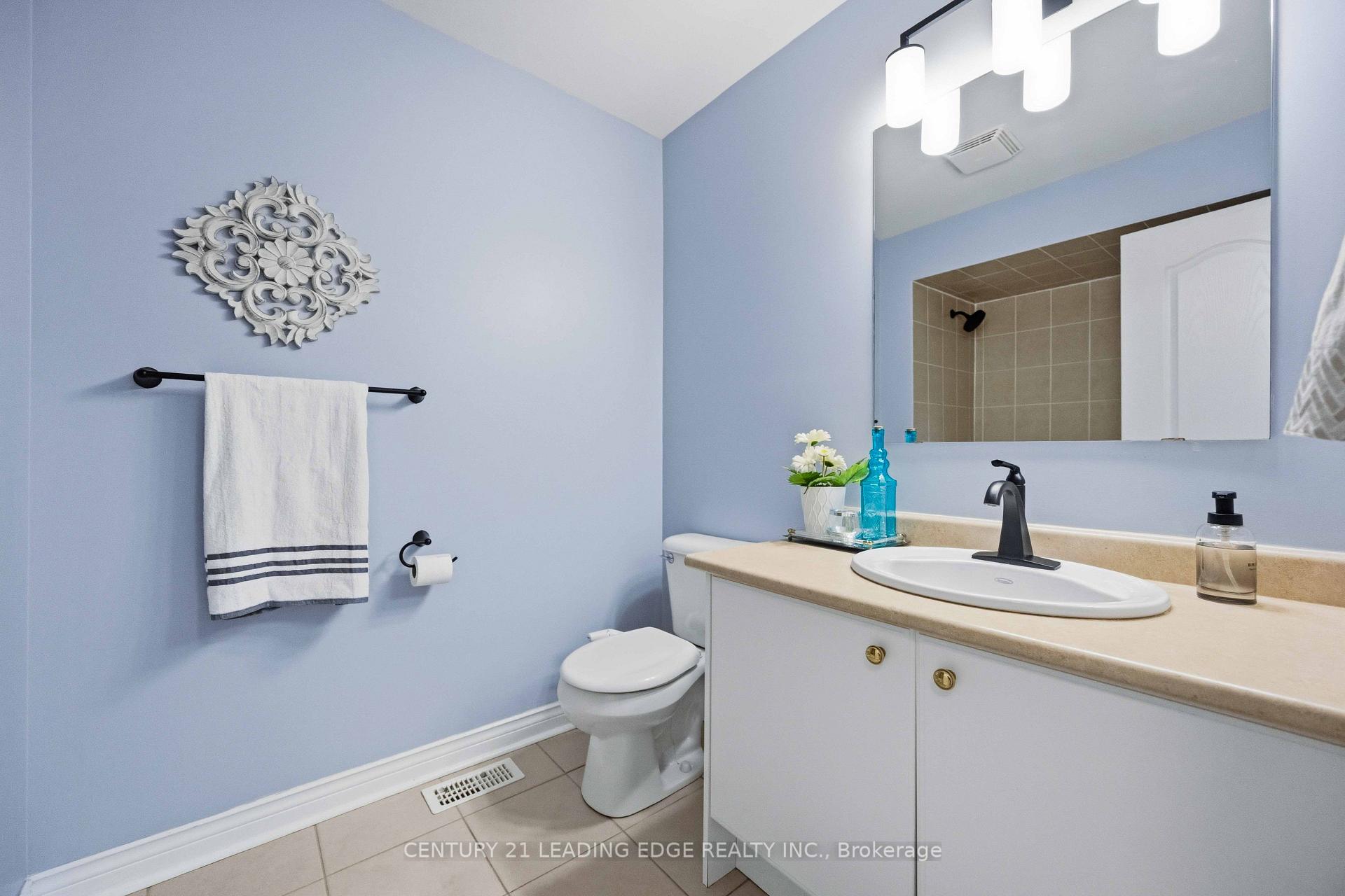 Photo 32 of 54 Redkey Drive, Markham, Milliken Mills East — HOMEH