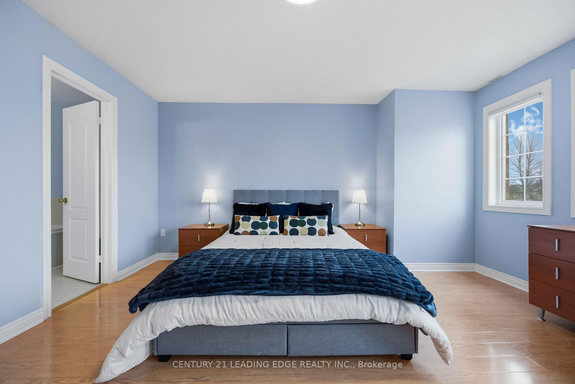 Photo 35 of 54 Redkey Drive, Markham, Milliken Mills East — HOMEH