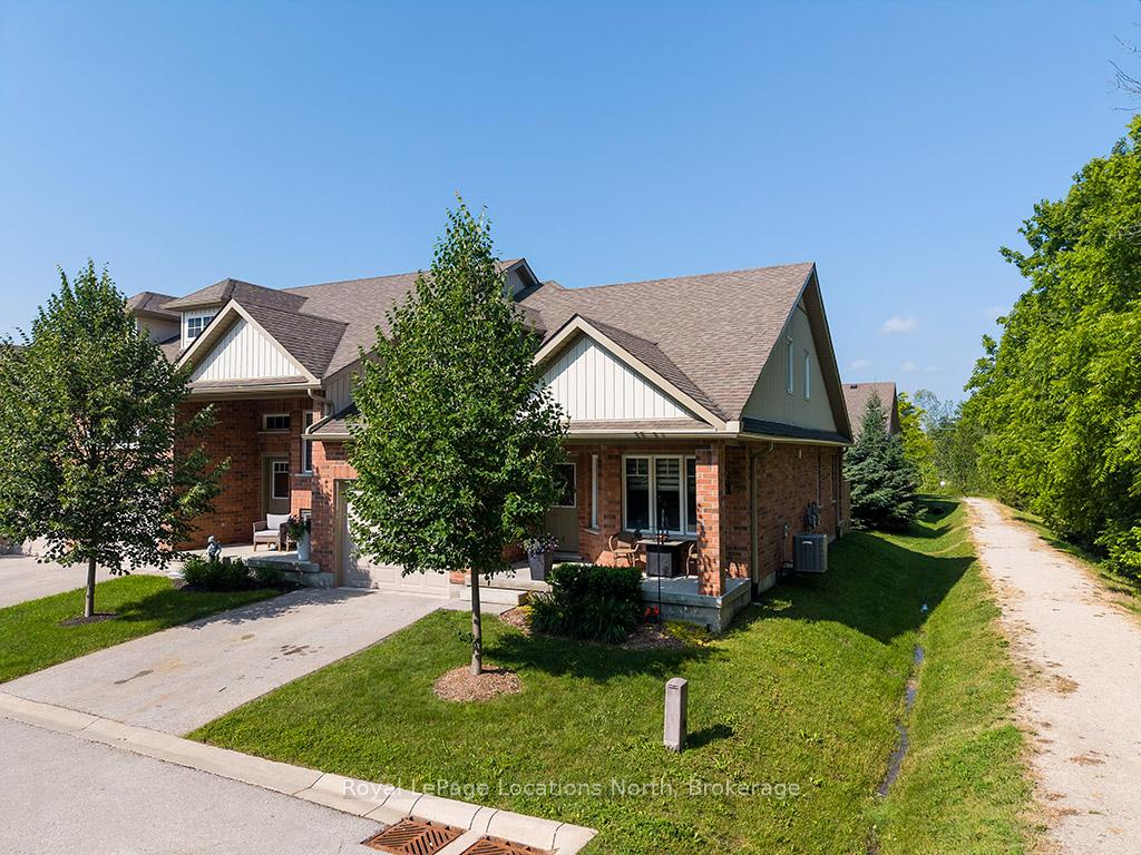 Photo of 216 Macintosh Lane