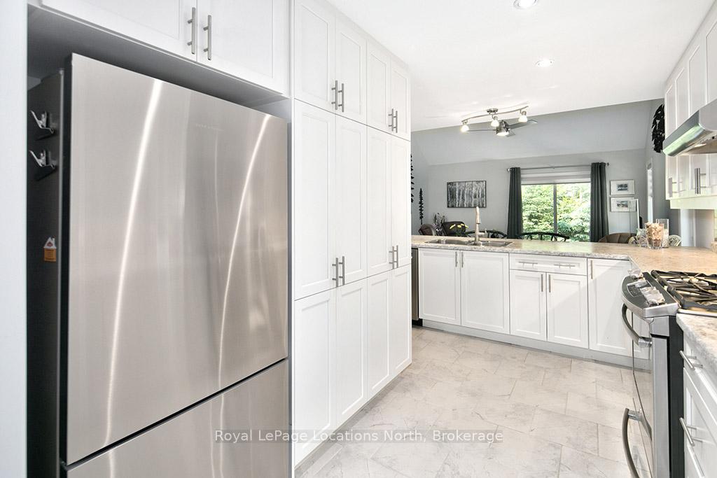 Photo 7 of 216 Macintosh Lane, Meaford — HOMEH