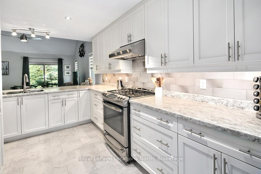 Photo 8 of 216 Macintosh Lane, Meaford — HOMEH