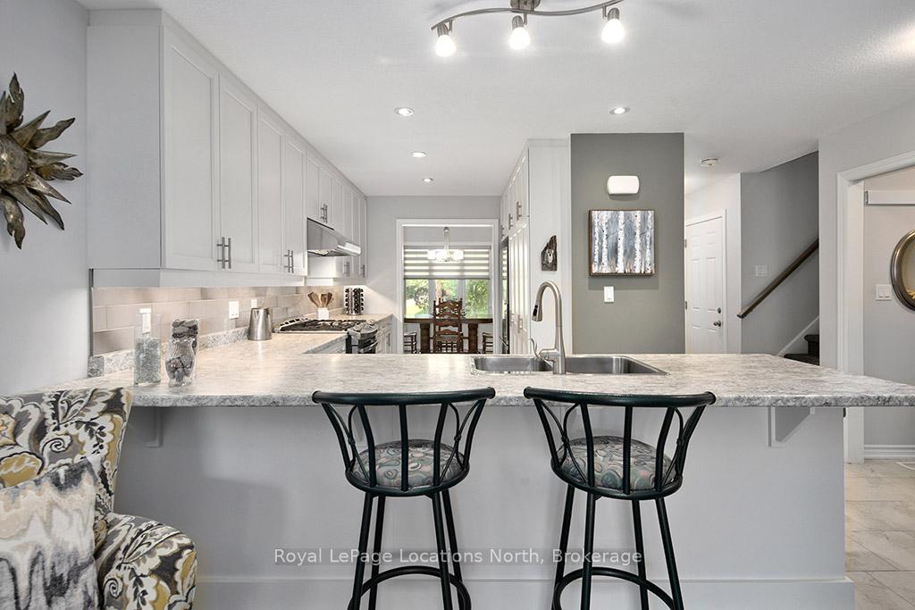 Photo 11 of 216 Macintosh Lane, Meaford — HOMEH