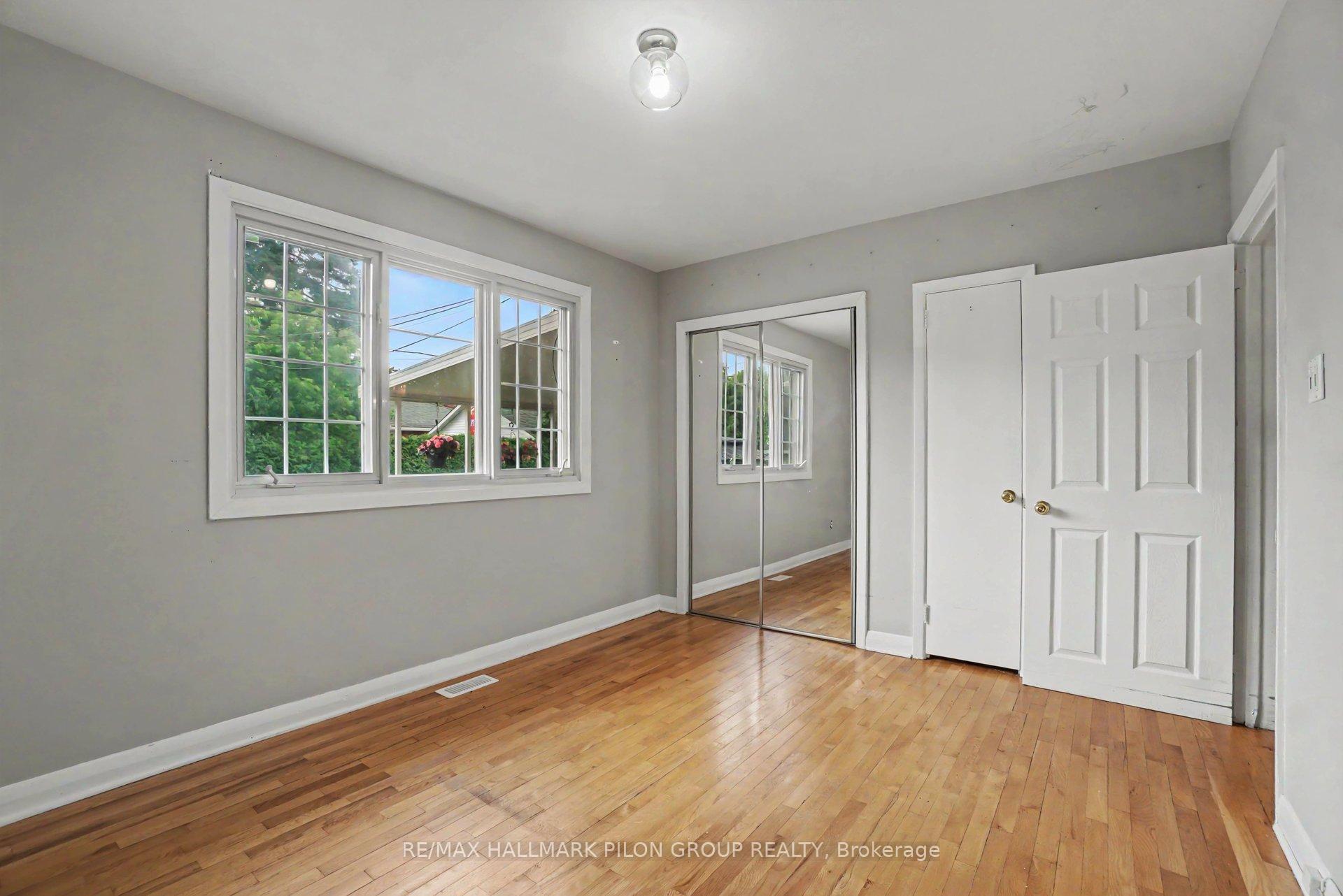 Photo 10 of 675 Borthwick Avenue, Ottawa, Castle Heights/Rideau High — HOMEH