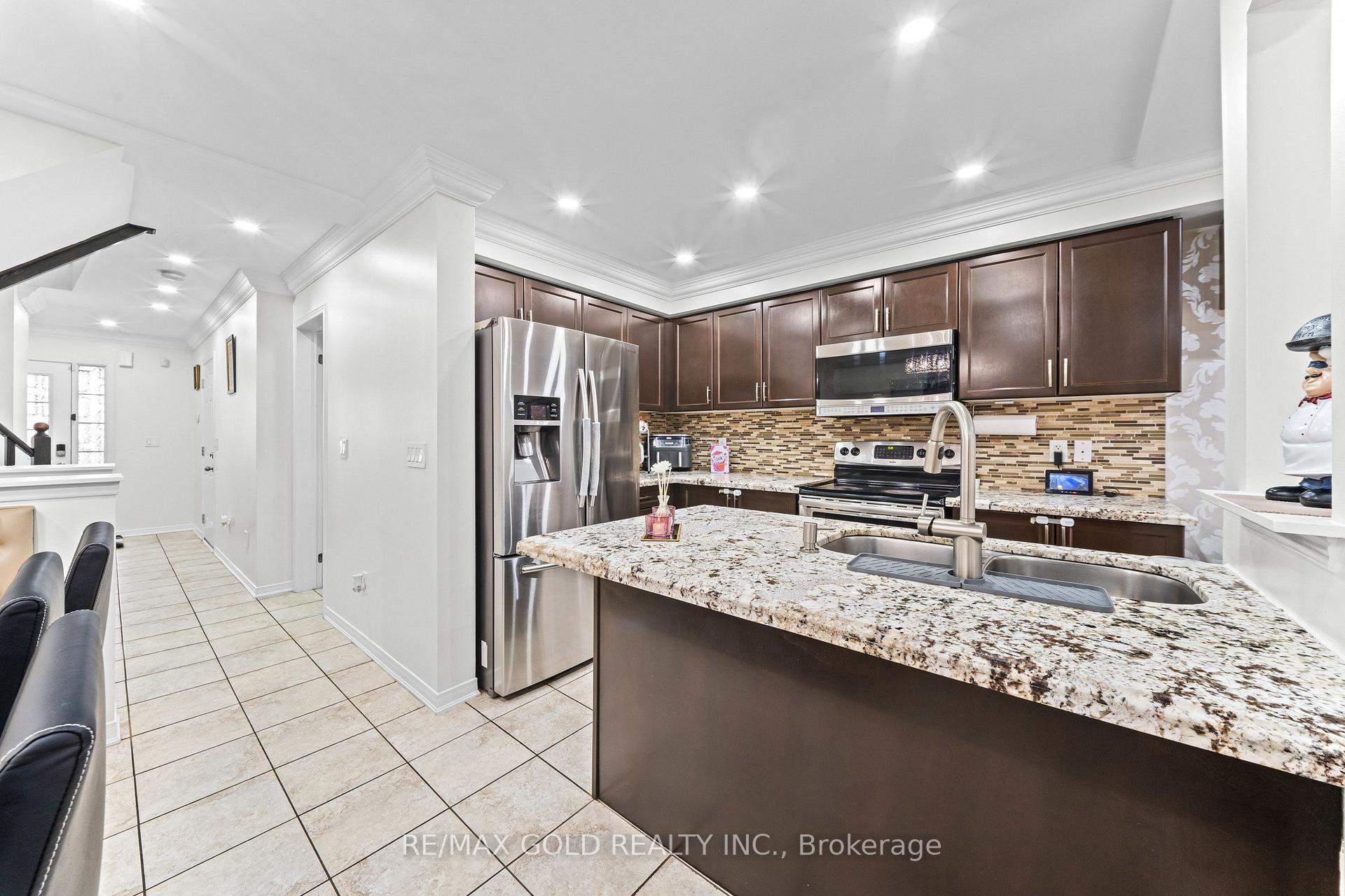 Photo 5 of 35 Davenhill Road, Brampton, Bram East — HOMEH