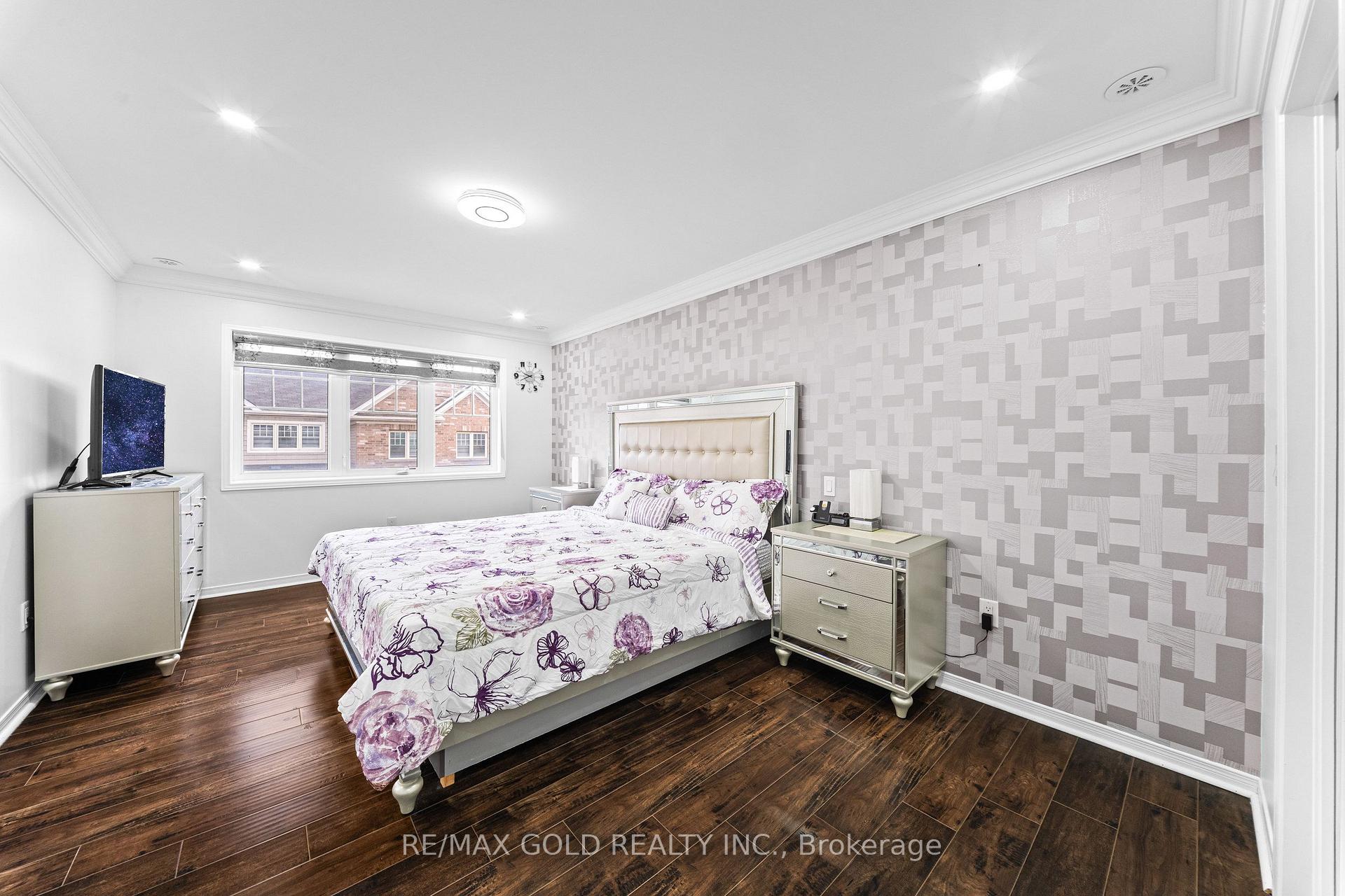 Photo 10 of 35 Davenhill Road, Brampton, Bram East — HOMEH