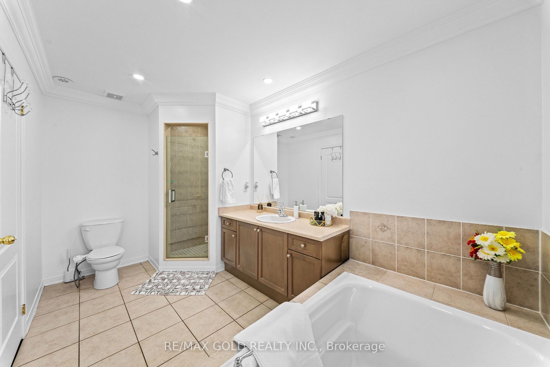 Photo 13 of 35 Davenhill Road, Brampton, Bram East — HOMEH