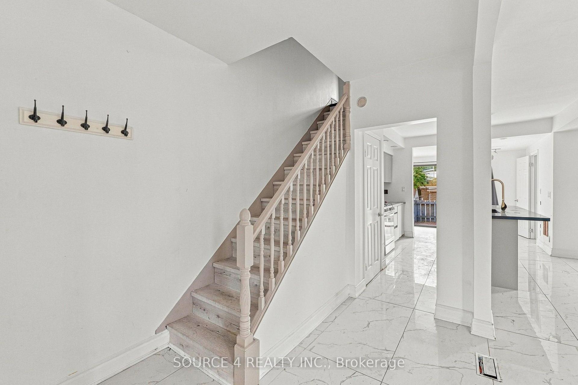 Photo 3 of 43 Dalkeith Avenue, Hamilton, Crown Point — HOMEH