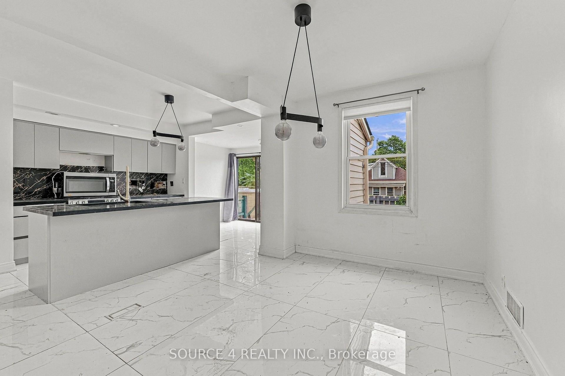 Photo 8 of 43 Dalkeith Avenue, Hamilton, Crown Point — HOMEH