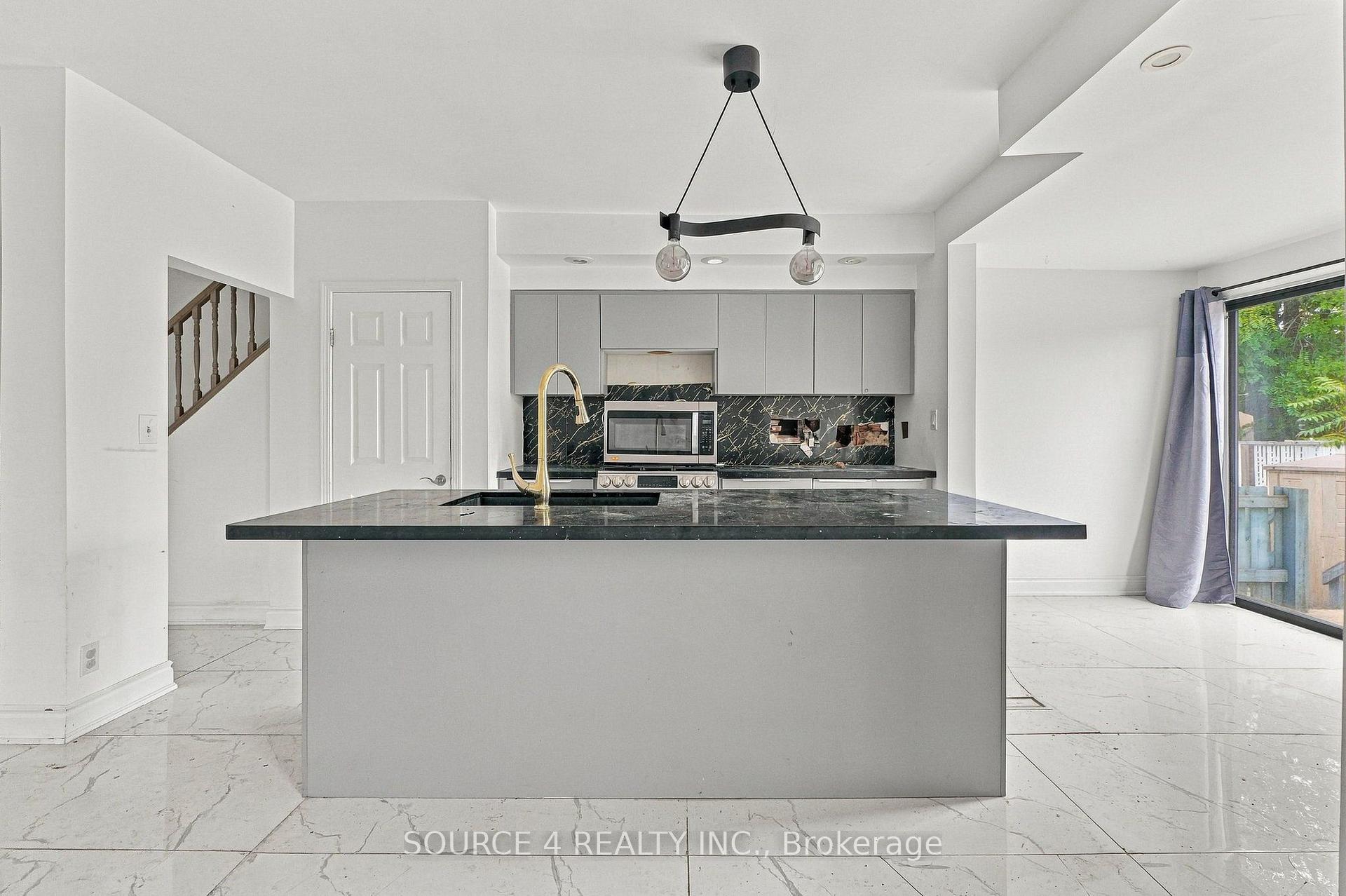 Photo 9 of 43 Dalkeith Avenue, Hamilton, Crown Point — HOMEH