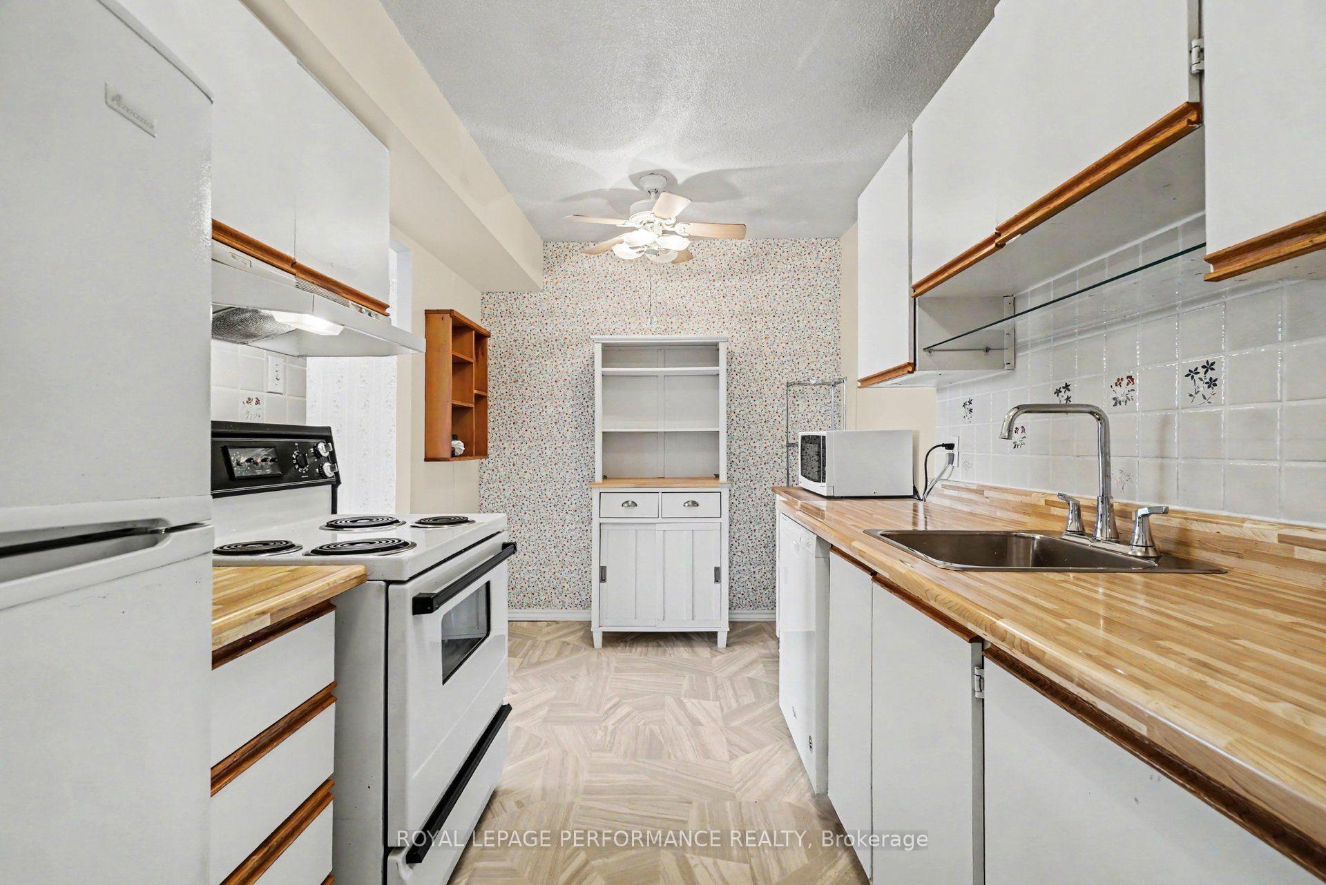 Photo 6 of Unit 310, 2400 Virginia Drive, Ottawa, Guildwood Estates - Urbandale Acres — HOMEH