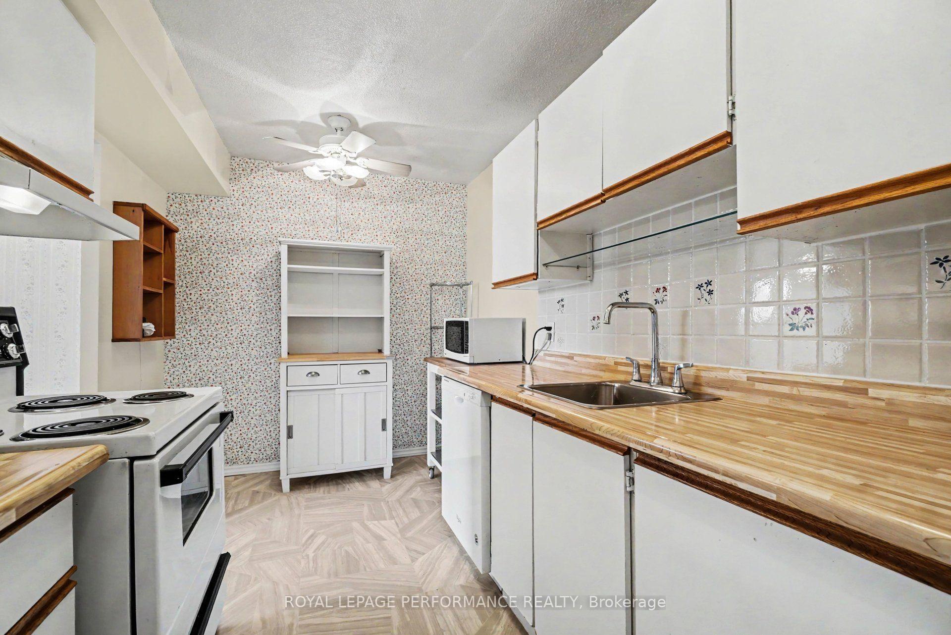 Photo 7 of Unit 310, 2400 Virginia Drive, Ottawa, Guildwood Estates - Urbandale Acres — HOMEH