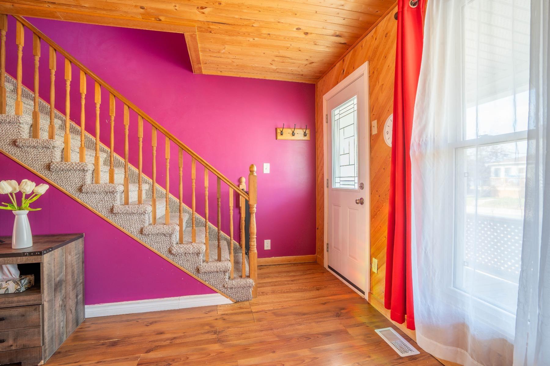 Photo 5 of 332 Bruce Street, Sault Ste Marie, Ward 2 — HOMEH