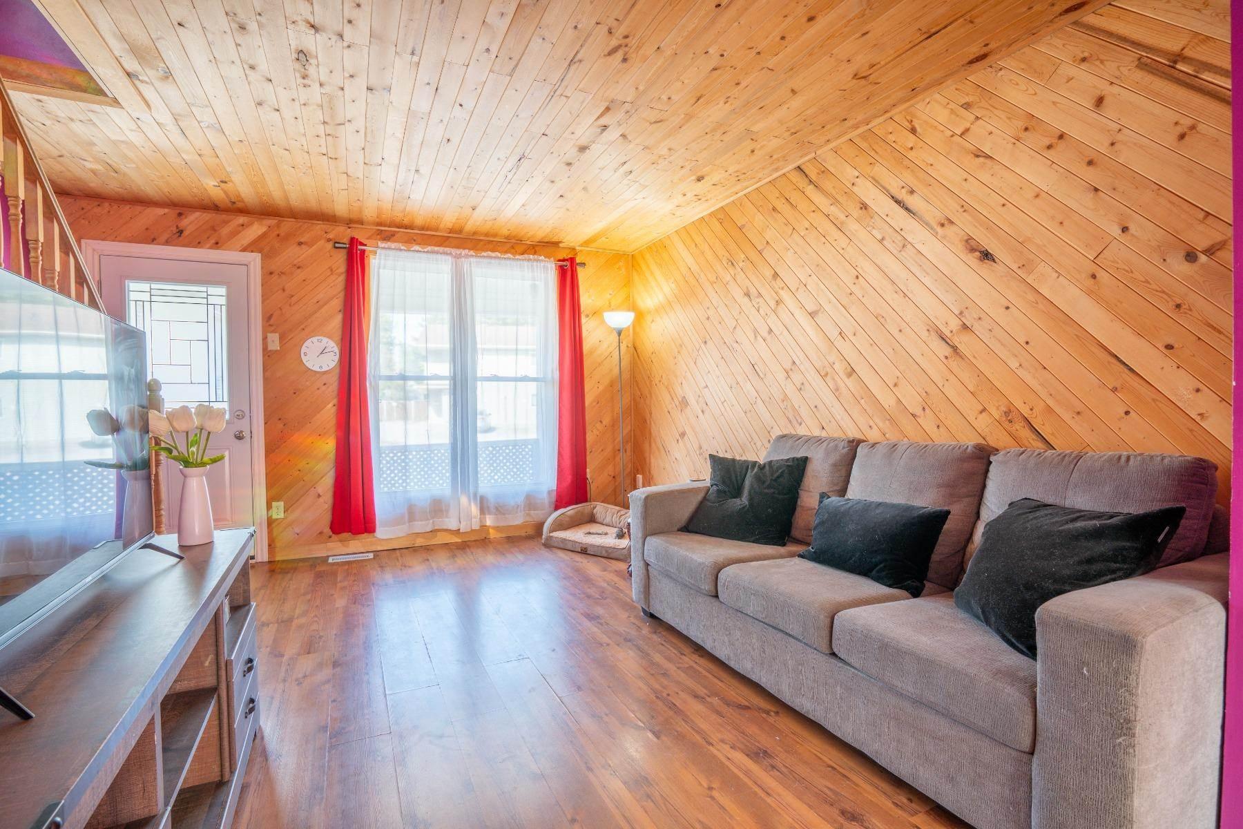 Photo 14 of 332 Bruce Street, Sault Ste Marie, Ward 2 — HOMEH
