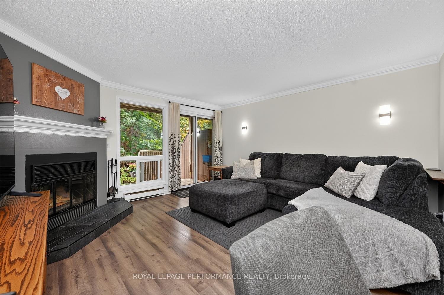 Photo 6 of Unit A, 6812 Jeanne D'arc Boulevard, Ottawa, Convent Glen North — HOMEH