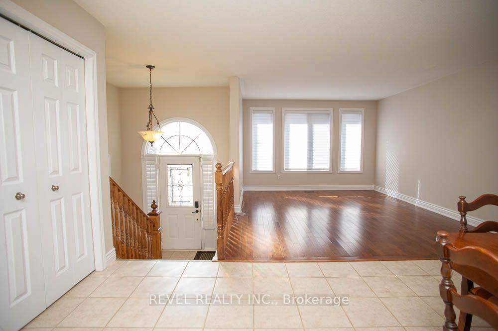 Photo 5 of 16 Bradbury Crescent, Brant, Paris — HOMEH