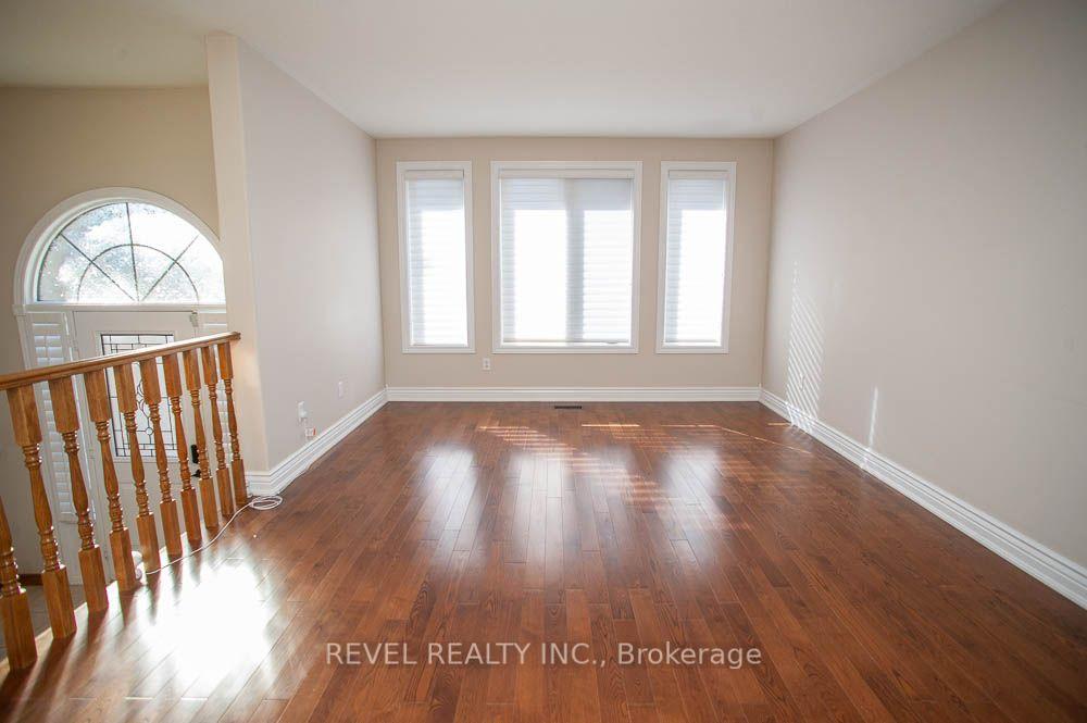 Photo 6 of 16 Bradbury Crescent, Brant, Paris — HOMEH