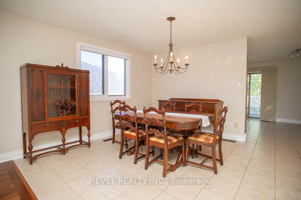 Photo 8 of 16 Bradbury Crescent, Brant, Paris — HOMEH