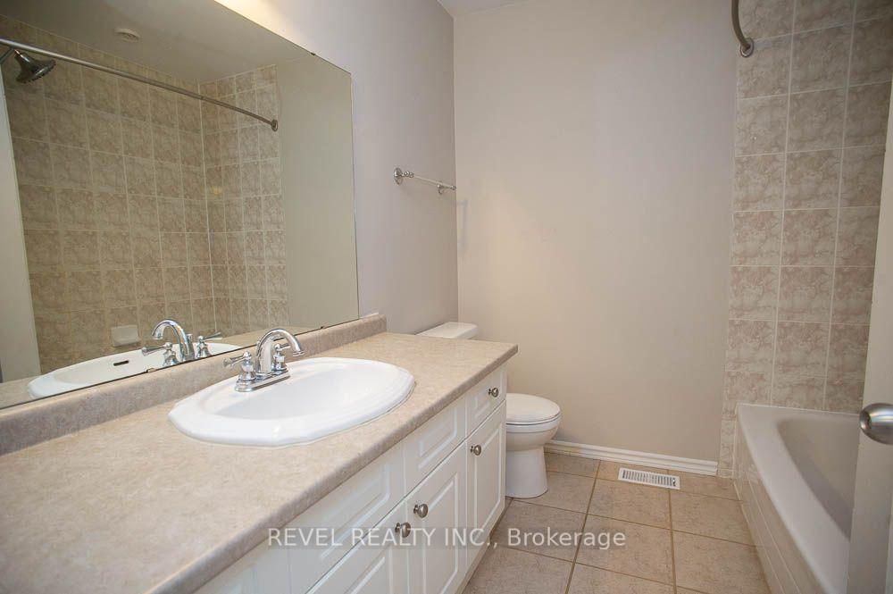 Photo 18 of 16 Bradbury Crescent, Brant, Paris — HOMEH