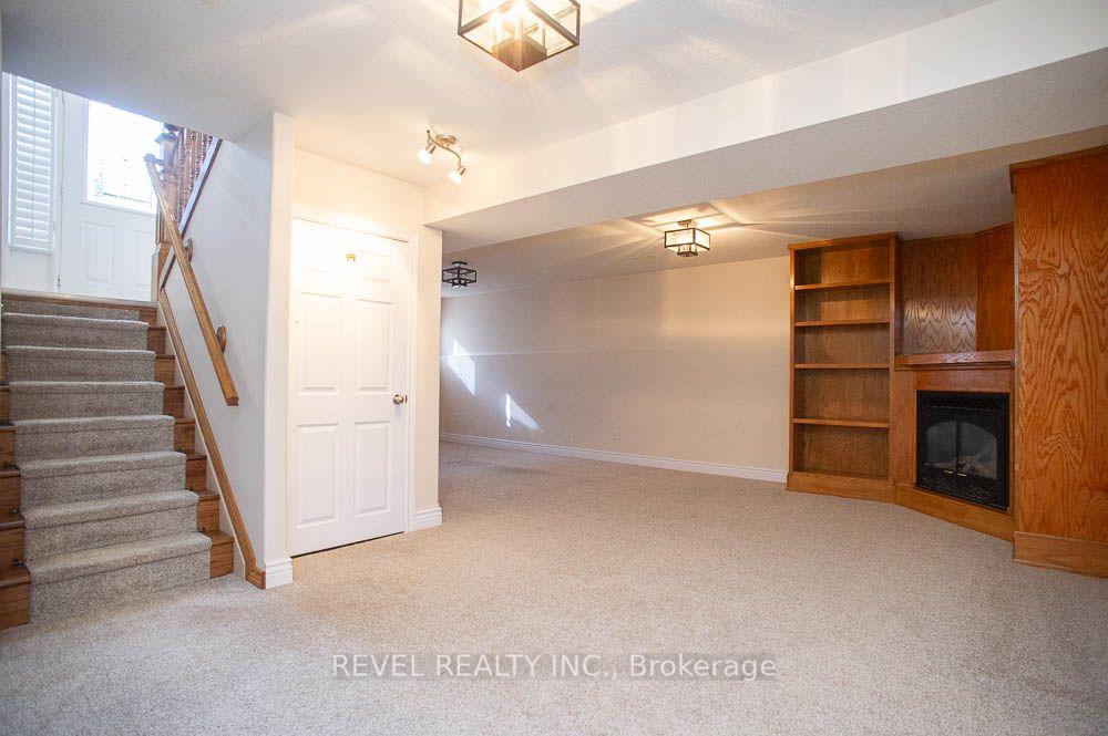 Photo 19 of 16 Bradbury Crescent, Brant, Paris — HOMEH