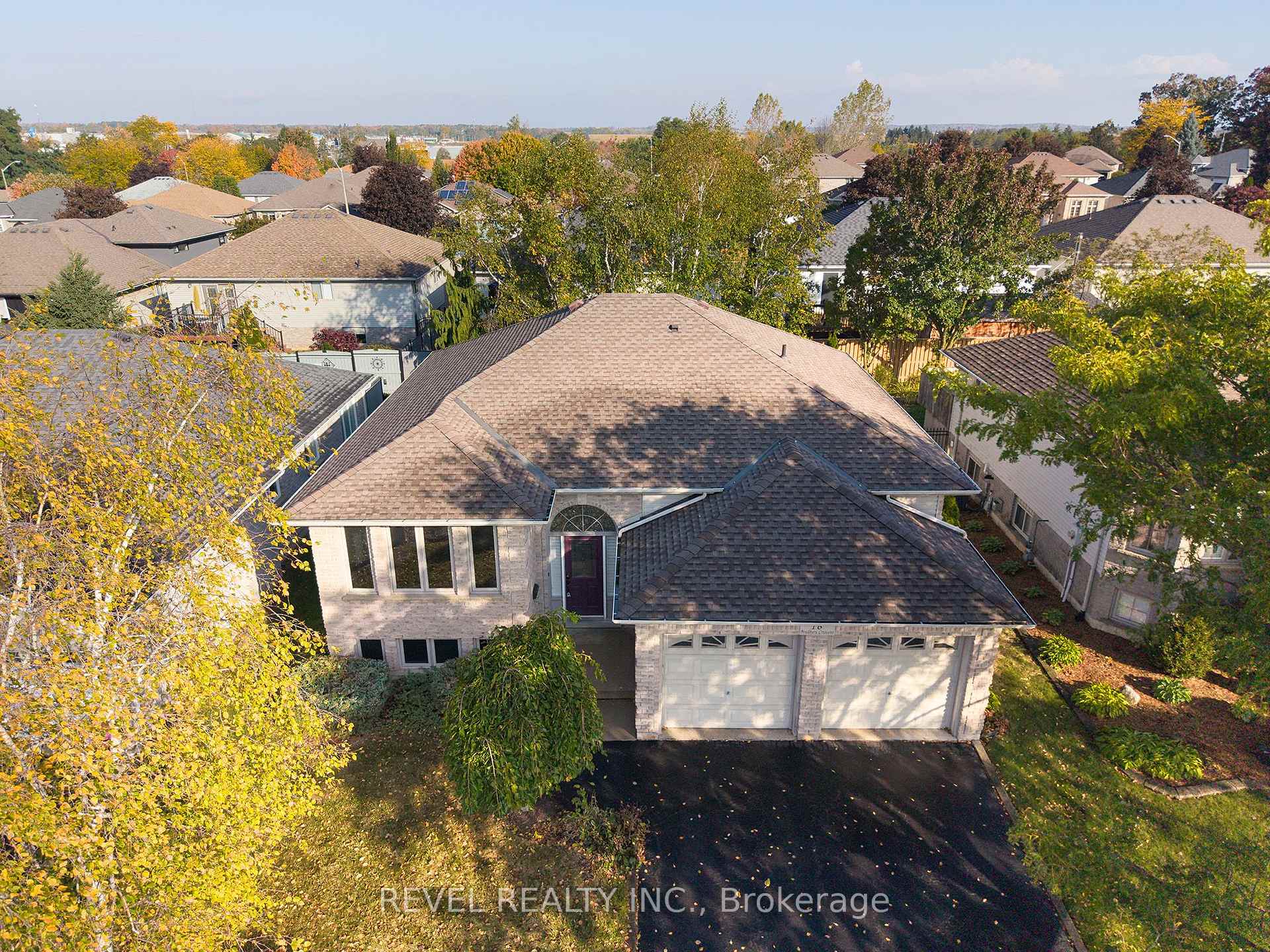 Photo 32 of 16 Bradbury Crescent, Brant, Paris — HOMEH