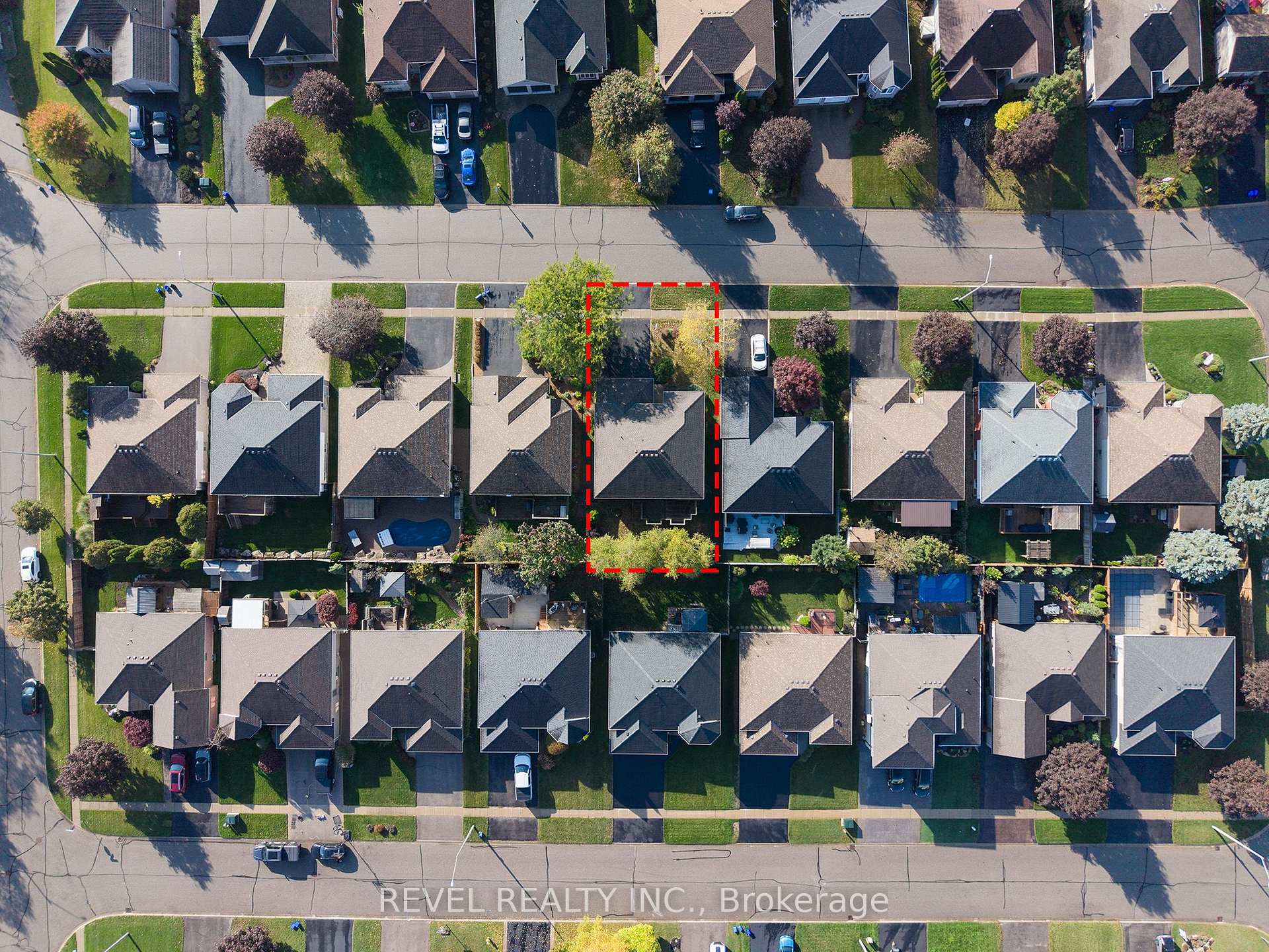 Photo 33 of 16 Bradbury Crescent, Brant, Paris — HOMEH