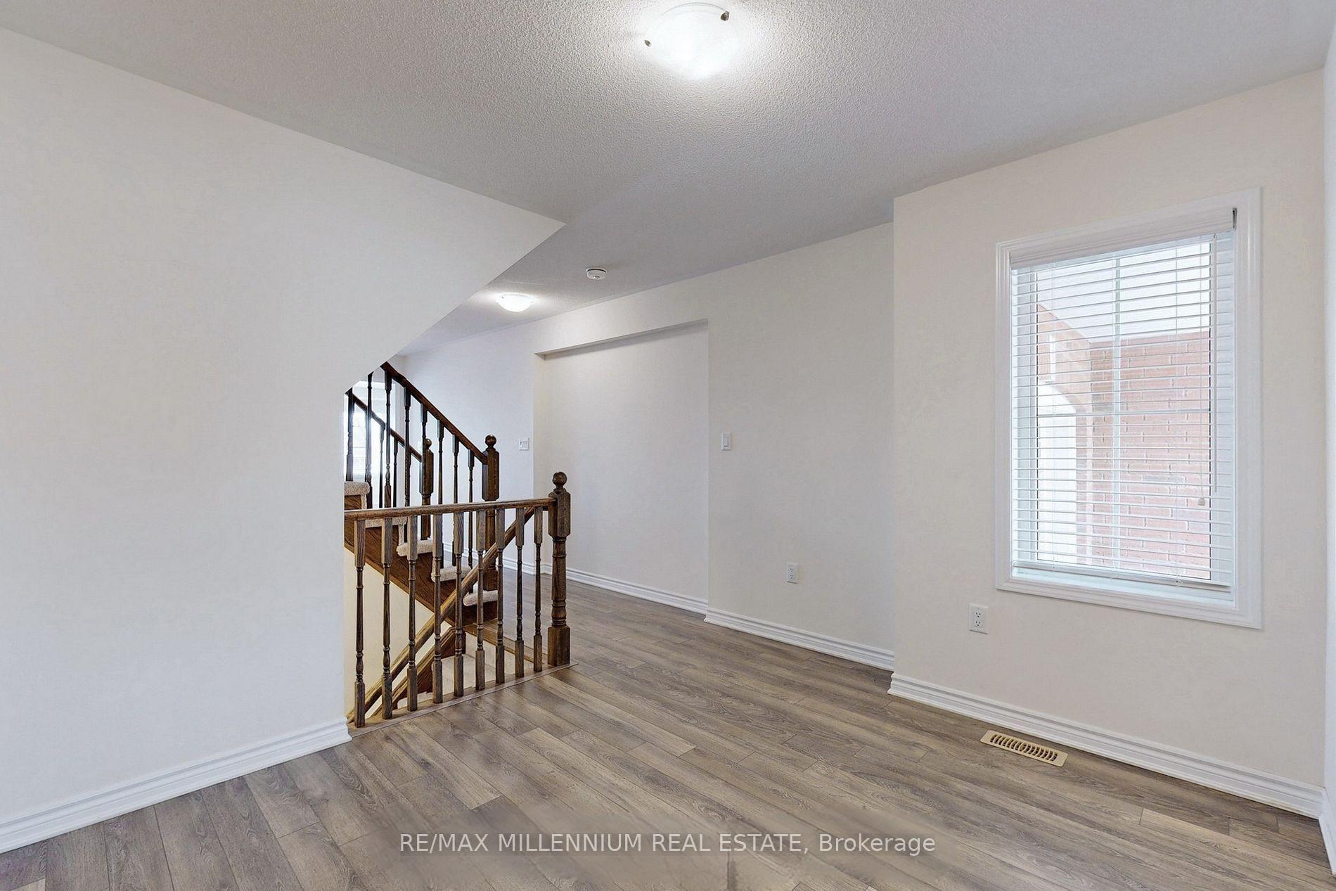 Photo 11 of 1017 Cameo Street, Pickering, Rural Pickering — HOMEH