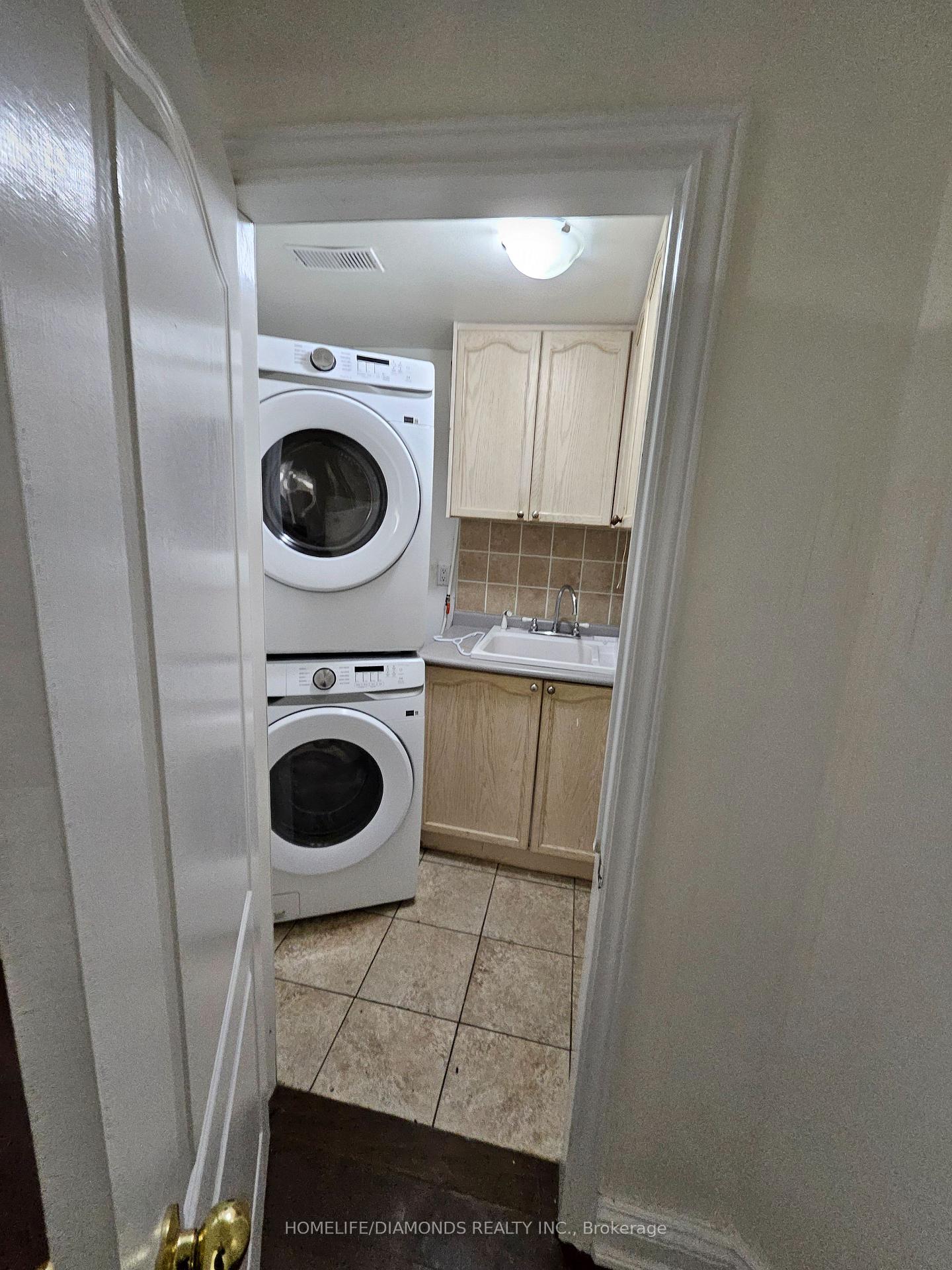 Photo 9 of Unit BSMT, 73 Orchid Drive, Brampton, Northwest Sandalwood Parkway — HOMEH