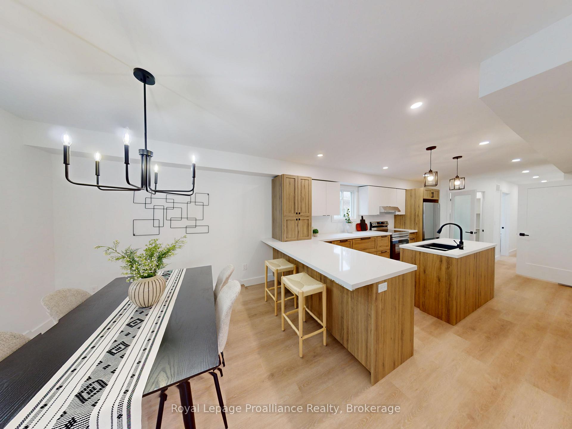 Photo 11 of 3 Cooke Court, Belleville, Belleville Ward — HOMEH