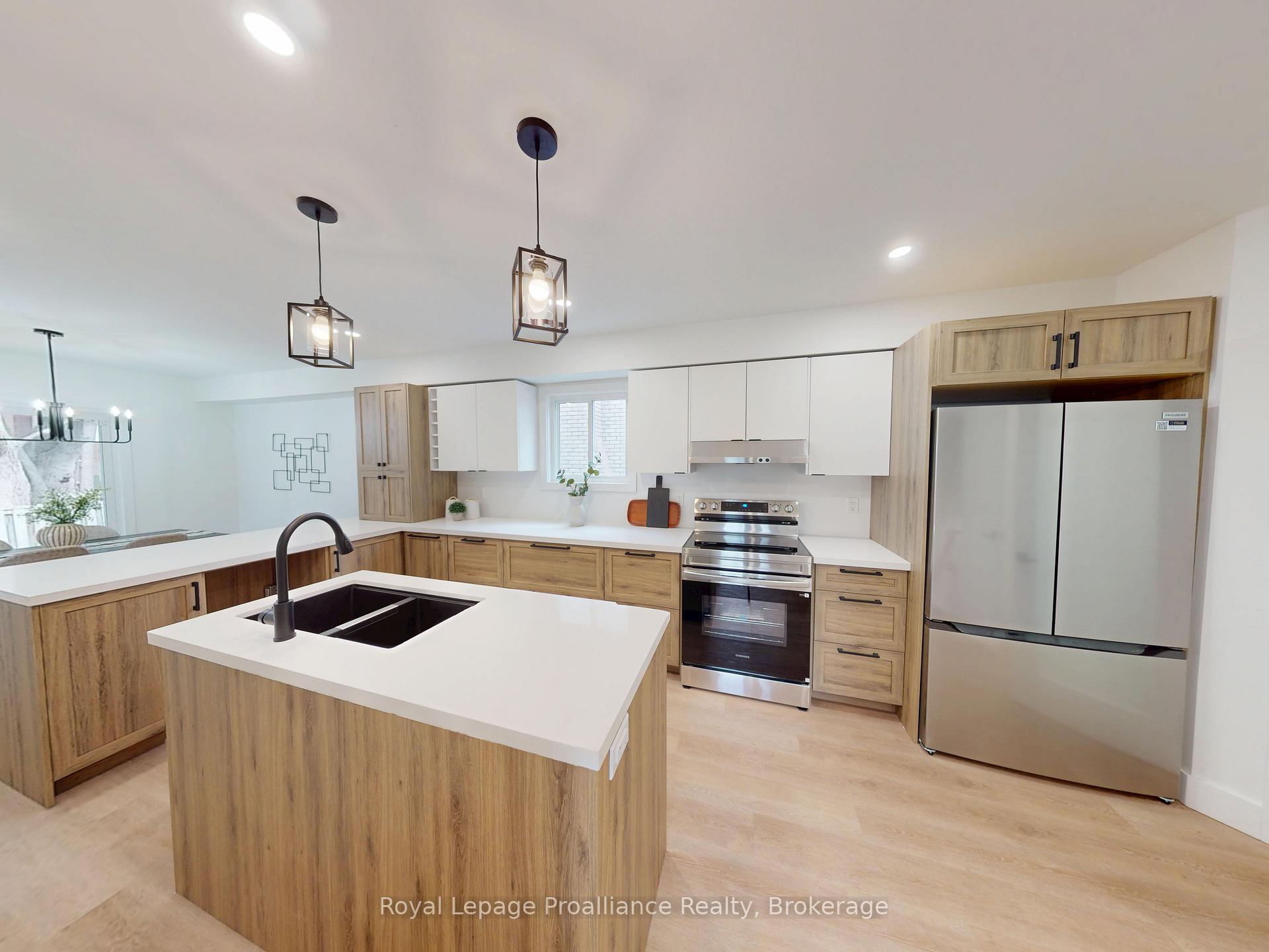 Photo 14 of 3 Cooke Court, Belleville, Belleville Ward — HOMEH