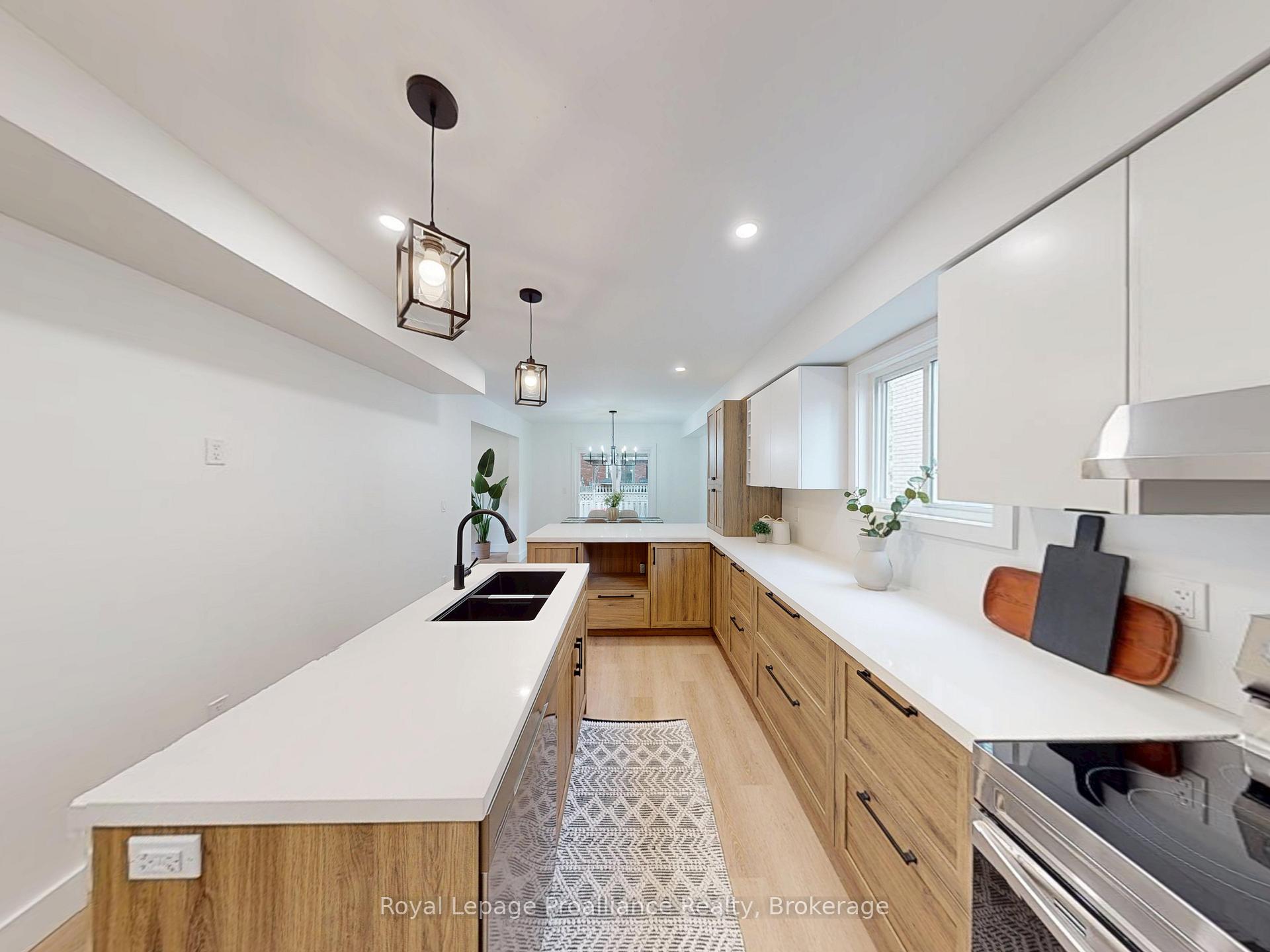 Photo 16 of 3 Cooke Court, Belleville, Belleville Ward — HOMEH