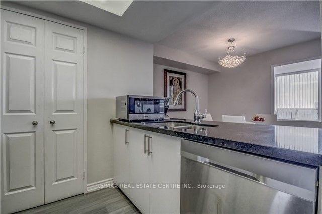 Photo 5 of Unit 1908, 285 Enfield Place, Mississauga, City Centre — HOMEH