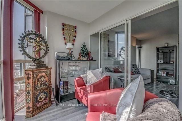 Photo 9 of Unit 1908, 285 Enfield Place, Mississauga, City Centre — HOMEH