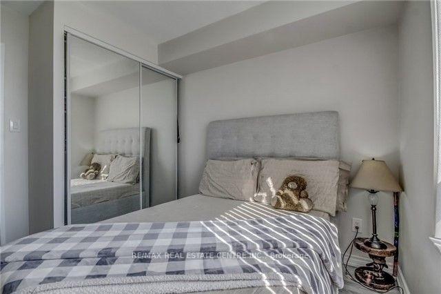 Photo 15 of Unit 1908, 285 Enfield Place, Mississauga, City Centre — HOMEH