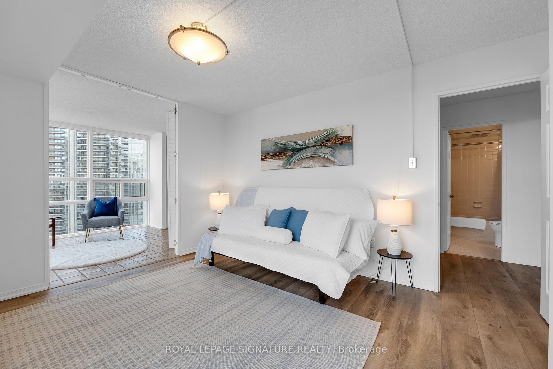 Photo 13 of Unit 1903, 131 Beecroft Road, North York, Lansing-Westgate — HOMEH