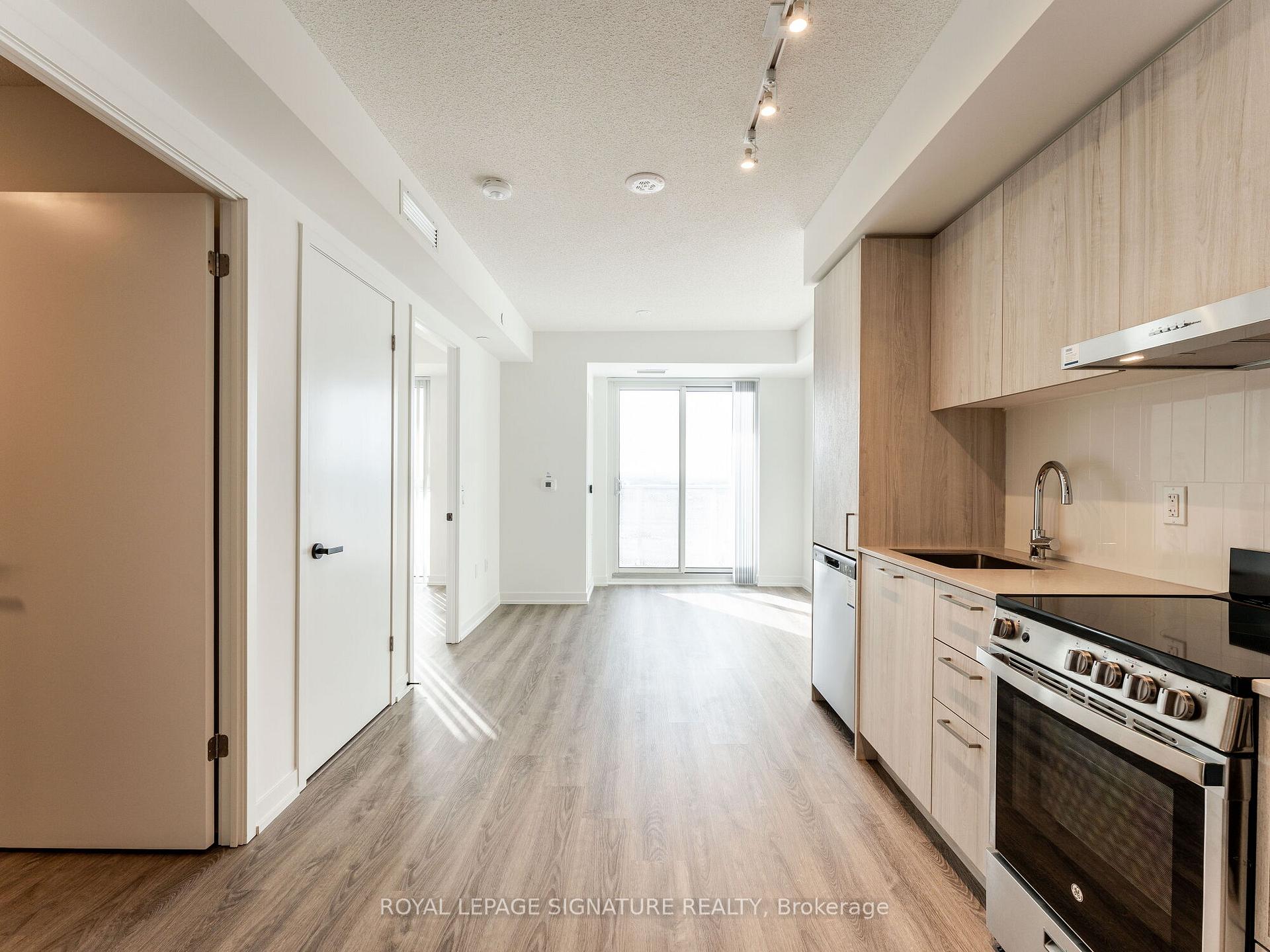 Photo 4 of Unit 1607, 195 Commerce Street W, Vaughan, Vaughan Corporate Centre — HOMEH