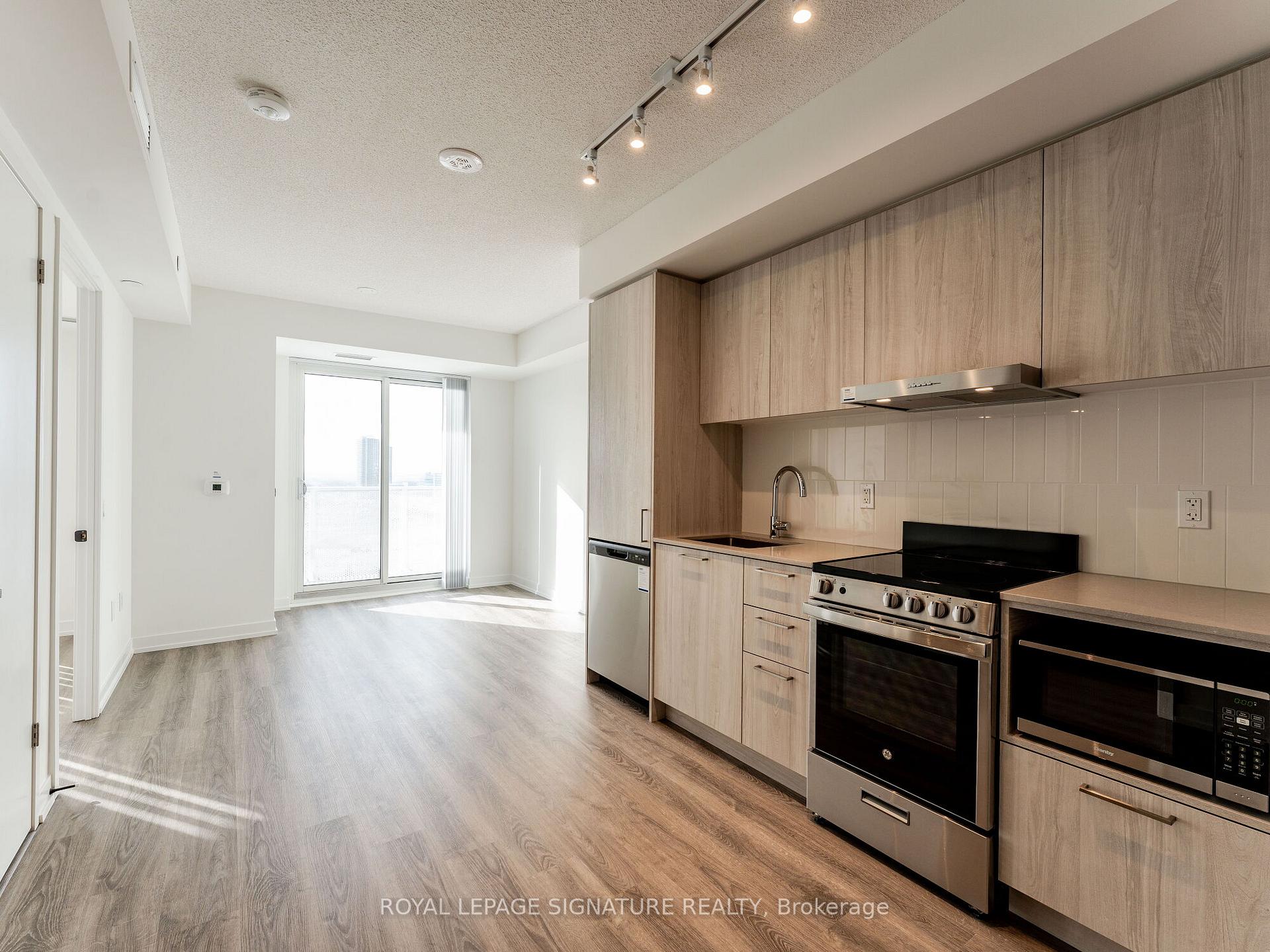 Photo 5 of Unit 1607, 195 Commerce Street W, Vaughan, Vaughan Corporate Centre — HOMEH