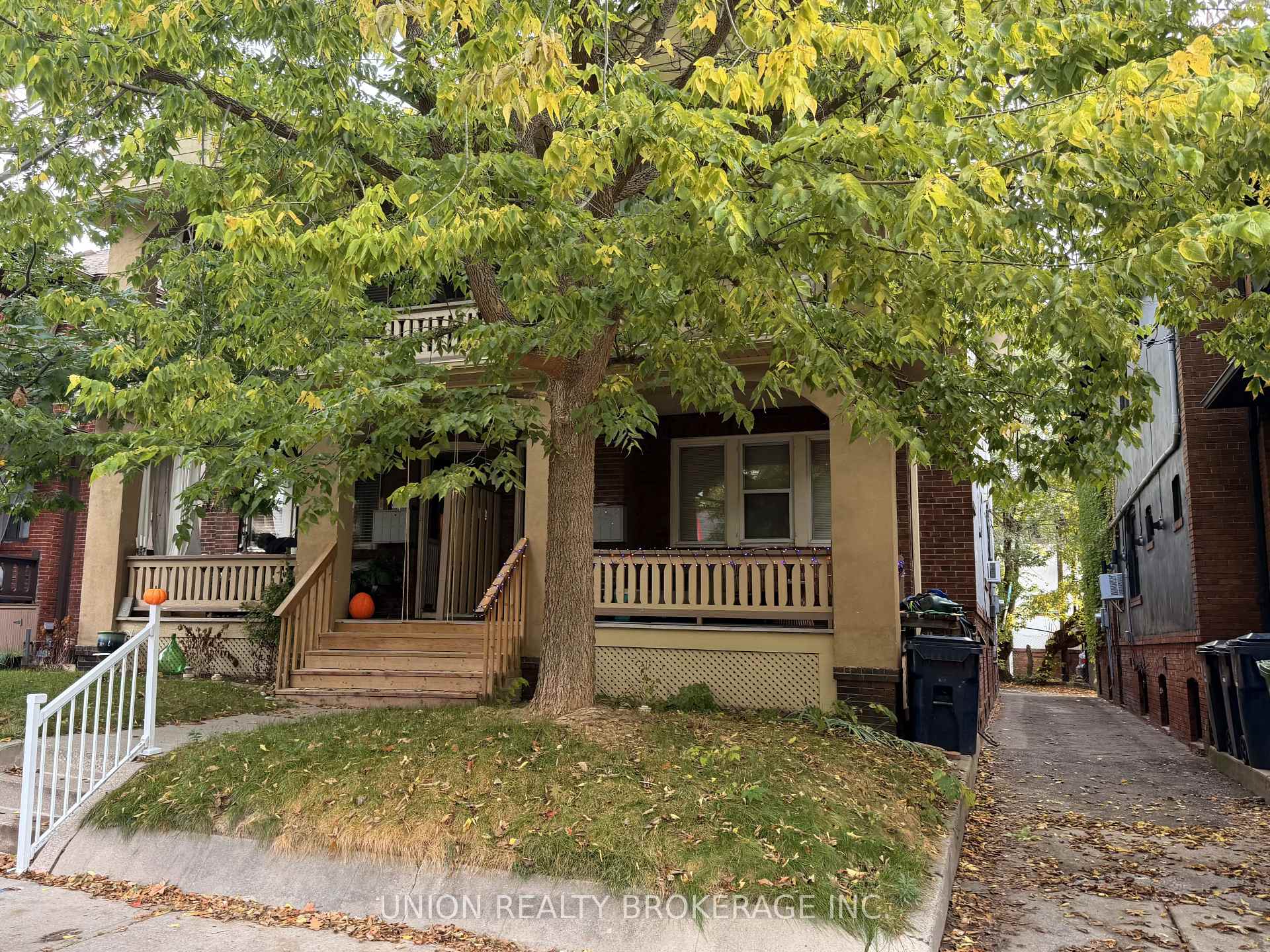 Photo of Unit Lower, 53 Wineva Avenue