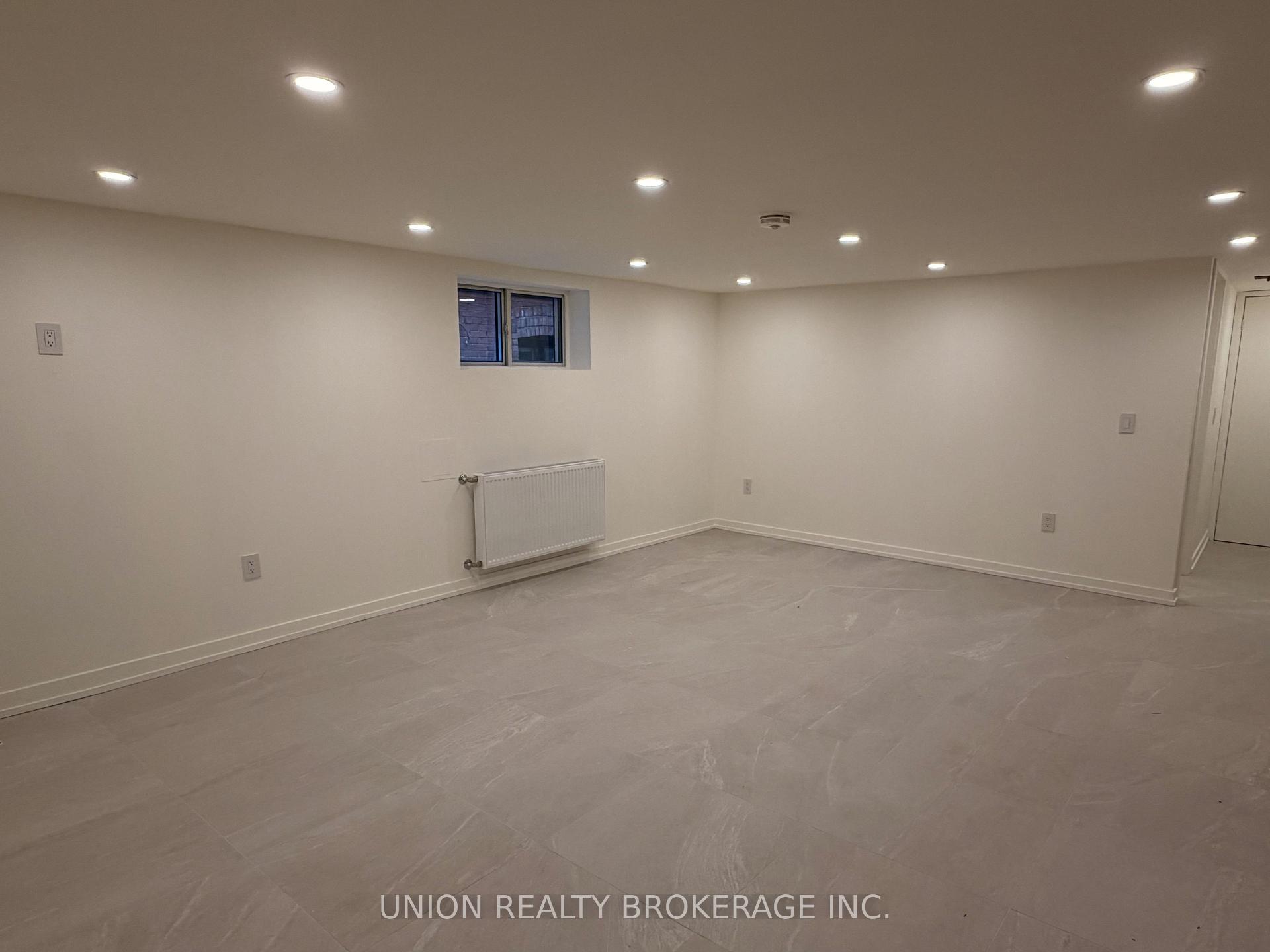 Photo 4 of Unit Lower, 53 Wineva Avenue, Toronto, The Beaches — HOMEH
