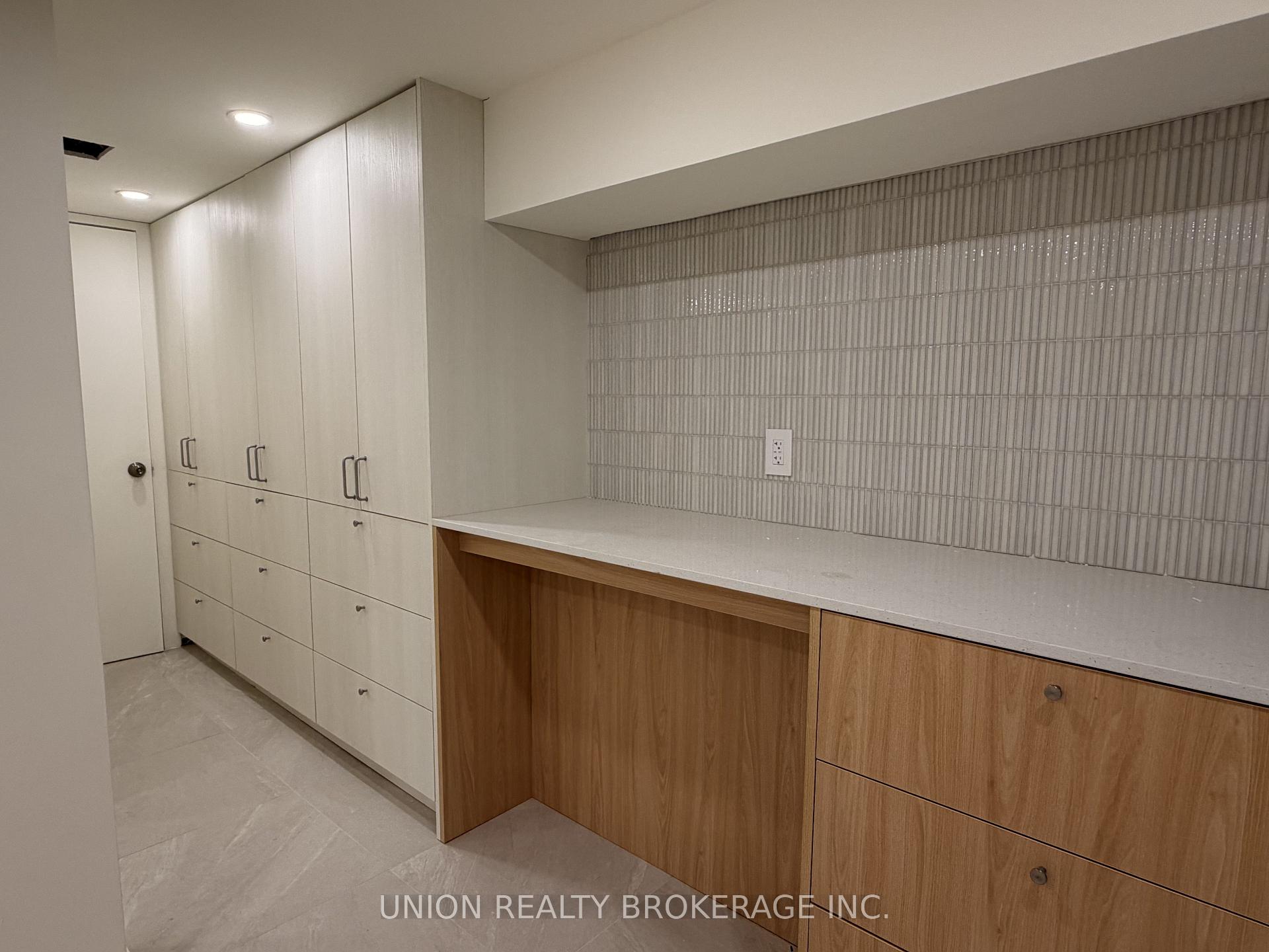 Photo 5 of Unit Lower, 53 Wineva Avenue, Toronto, The Beaches — HOMEH